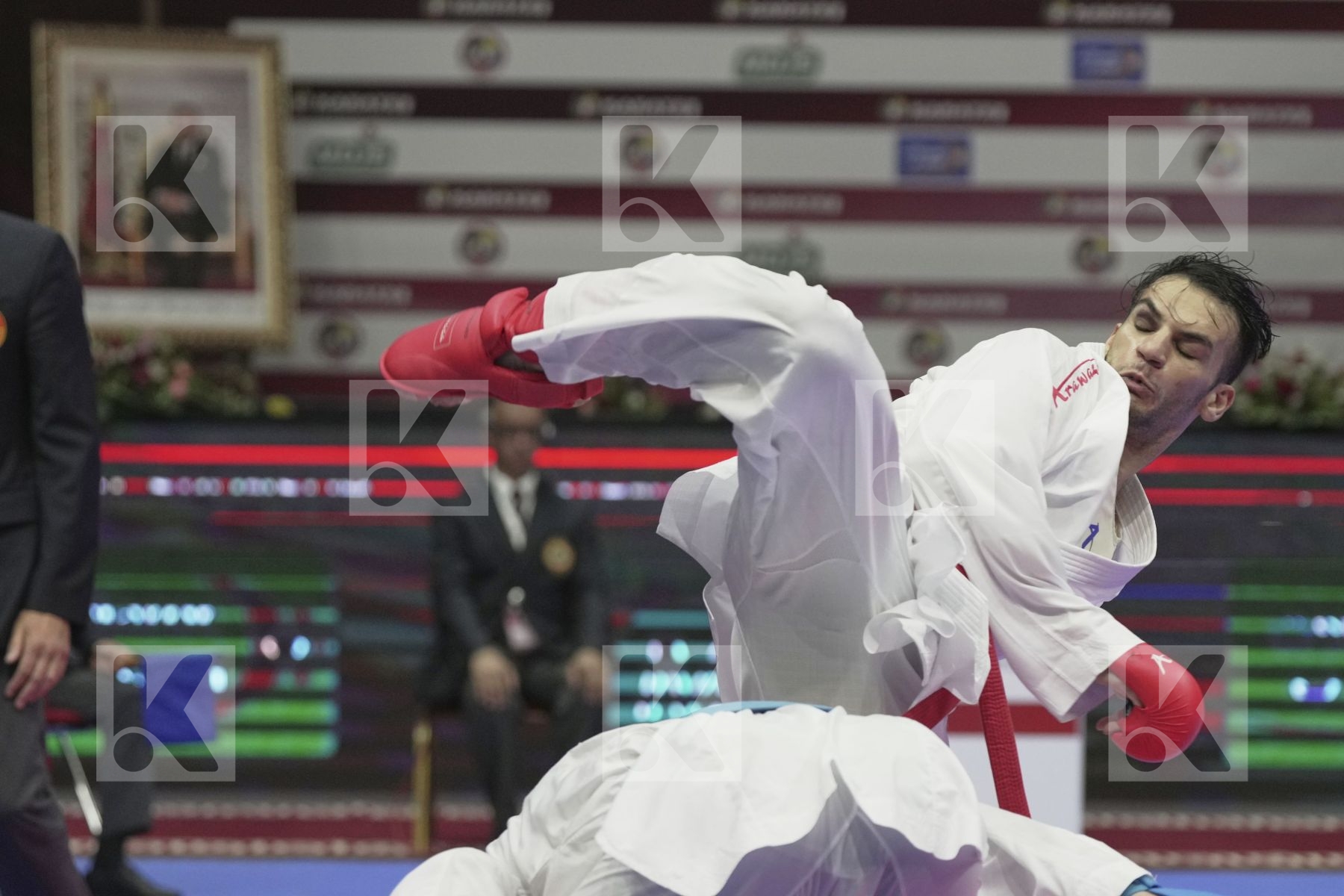 Kumite bronze bout featuring Ramadan Mohamed & ECH-CHAABI NABIL