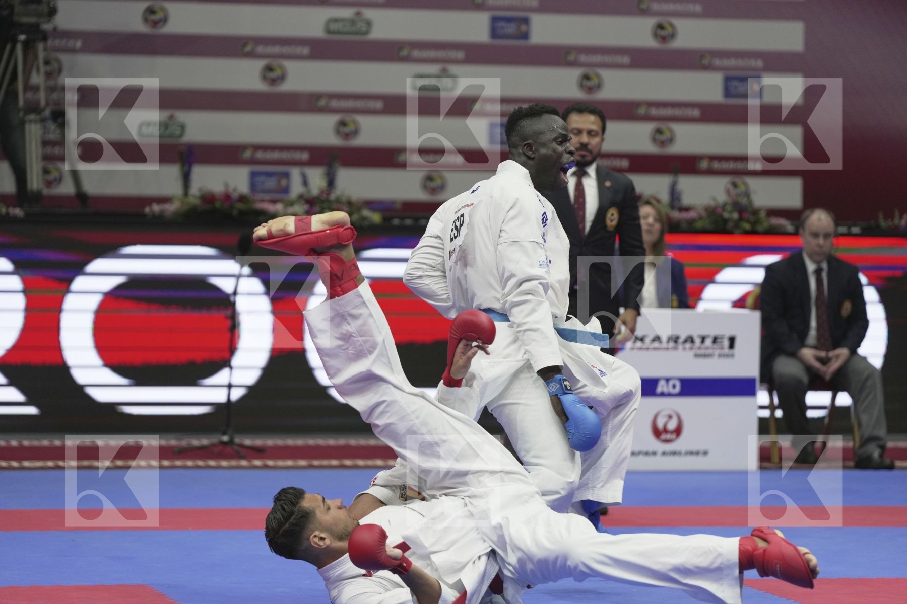 Kumite bronze bout featuring SECK SAKHO BABACAR & COSTA LUCA