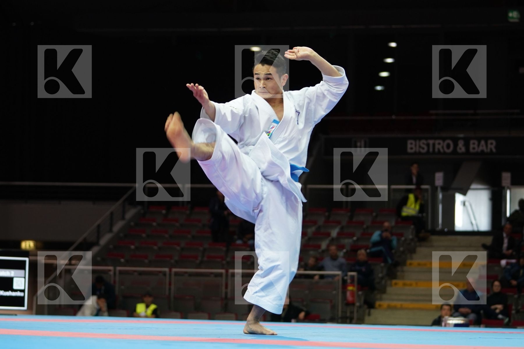 ISSEI SHIMBABA (JAPAN) in Senior Male Kata - Bronze bout