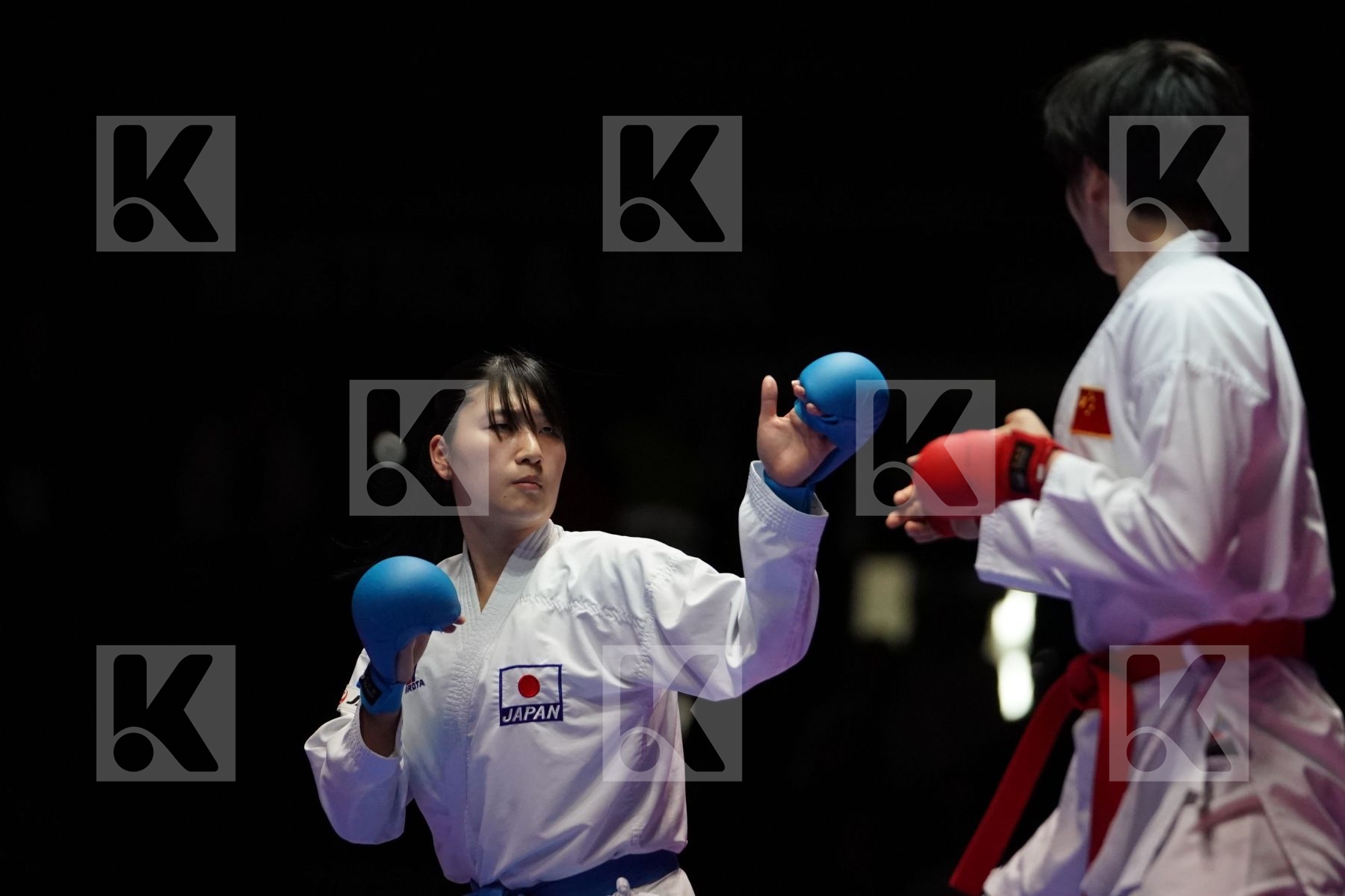 YIN XIAOYAN (CHINA) VS YUKI KUJURO (JAPAN) in Senior Kumite -61 Kg - Gold bout