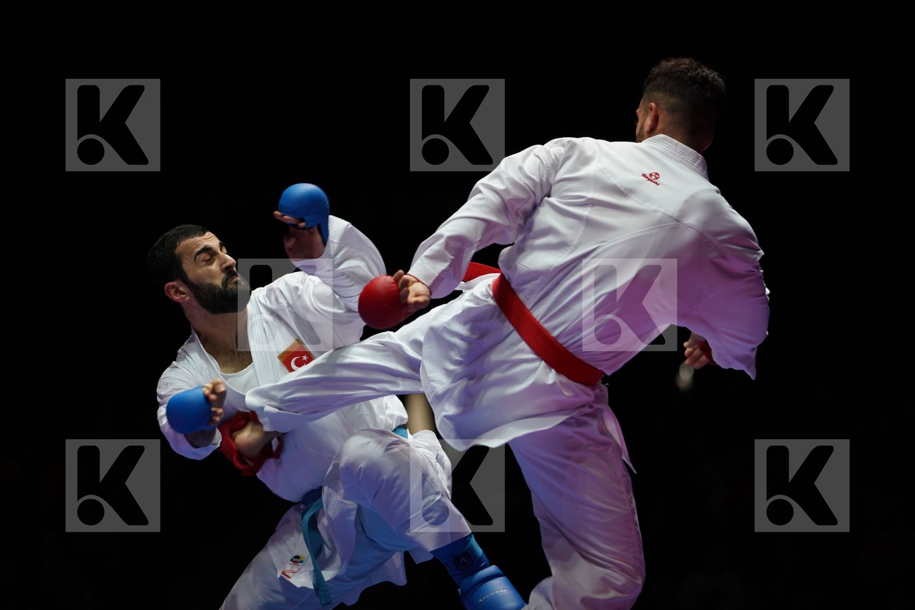 MAHDI KHODABAKHSHI (ISLAMIC REPUBLIC OF IRAN) VS UGUR AKTAS (TURKEY) in Senior Kumite 84+ Kg - Gold bout