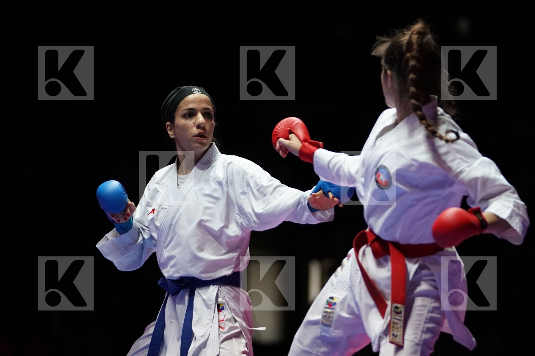 VALENTINA TORO MENESES (CHILE) VS TARAVAT KHAKSAR (ISLAMIC REPUBLIC OF IRAN) in Senior Kumite -55 Kg - Gold bout