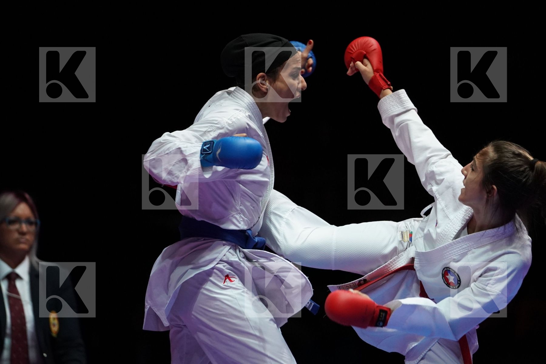 VALENTINA TORO MENESES (CHILE) VS TARAVAT KHAKSAR (ISLAMIC REPUBLIC OF IRAN) in Senior Kumite -55 Kg - Gold bout