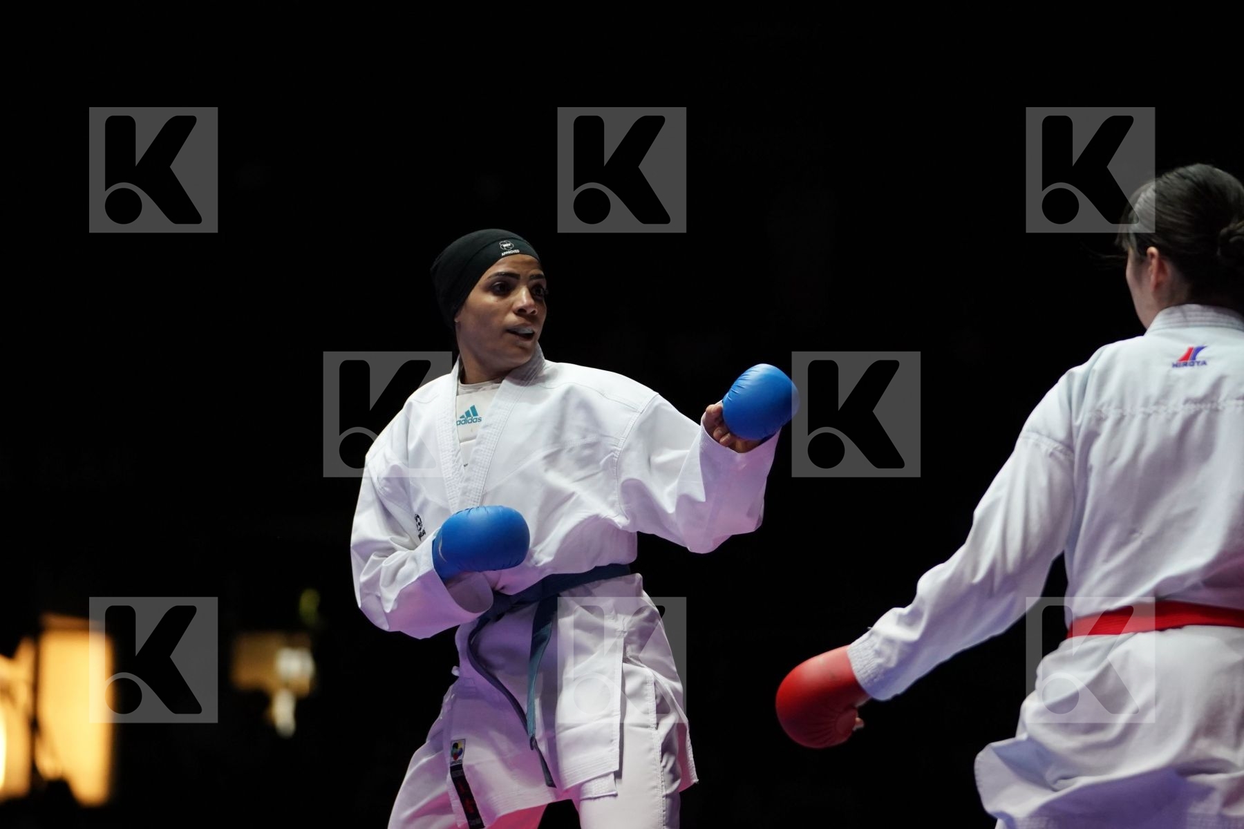AYAKA SAITO (JAPAN) VS SHYMAA ABOUALYAZED (EGYPT) in Senior Kumite 68+ Kg - Gold bout