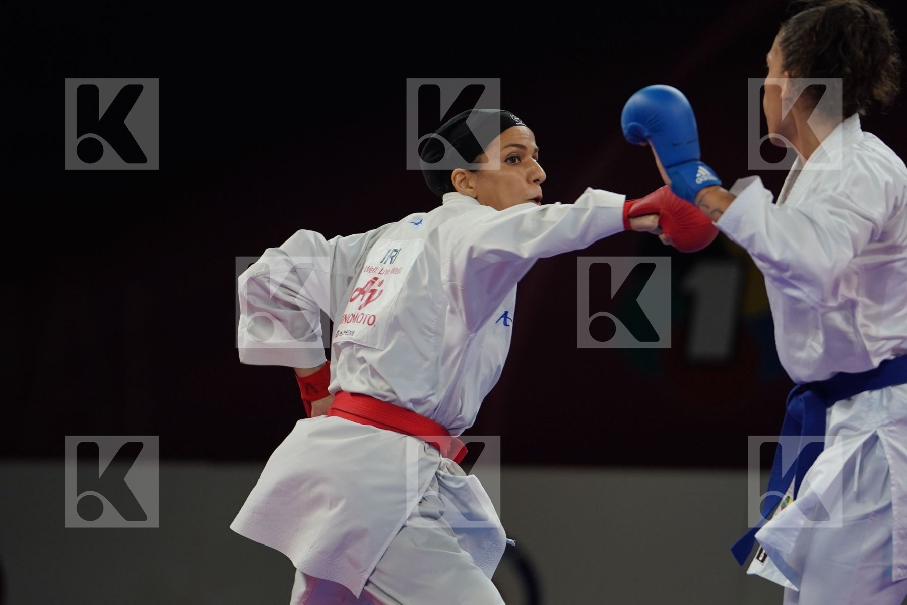 KHAKSAR TRAVAT (ISLAMIC REPUBLIC OF IRAN) vs BUSA LORENA (ITALY) in Senior Kumite -55 Kg - Bronze bout