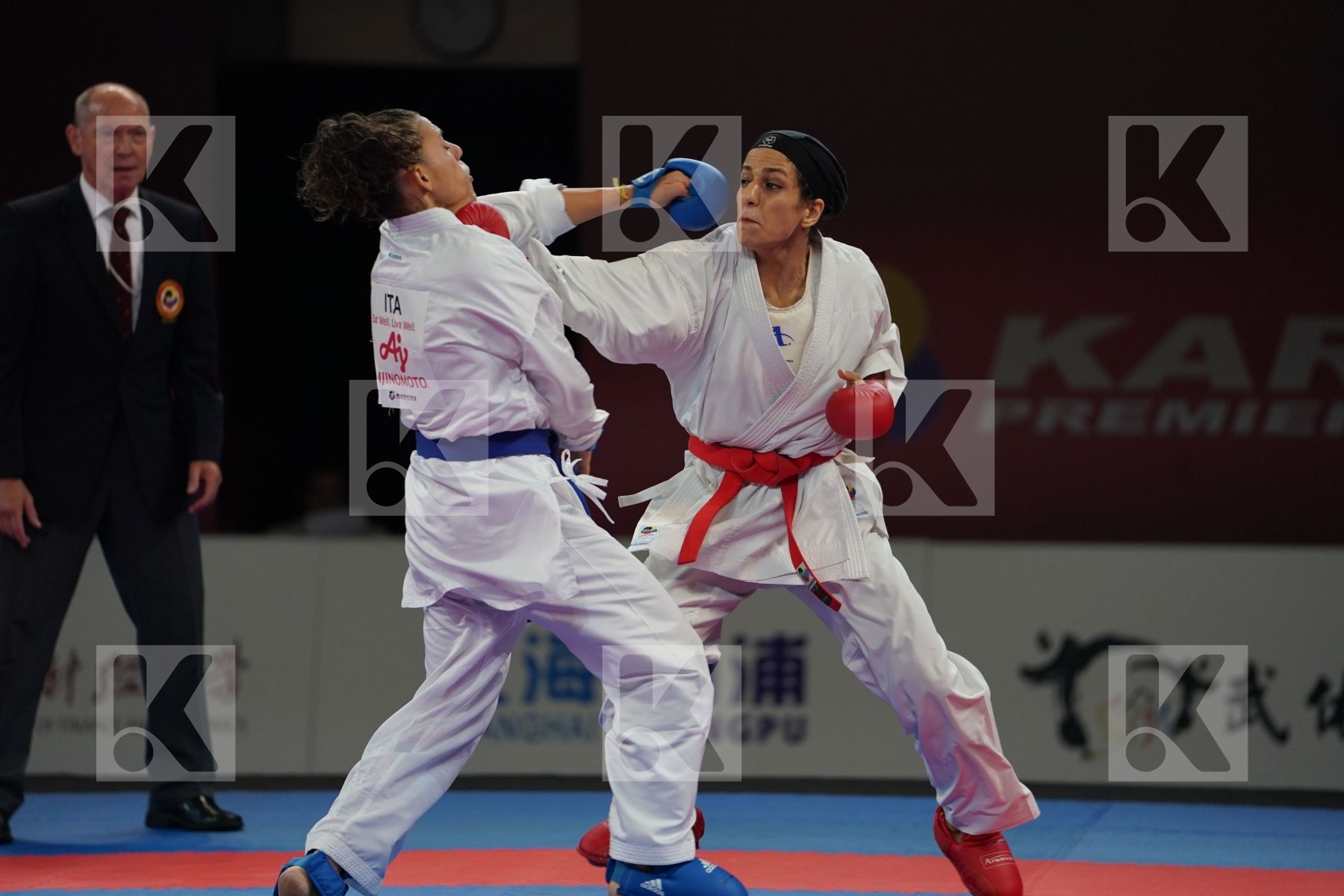 KHAKSAR TRAVAT (ISLAMIC REPUBLIC OF IRAN) vs BUSA LORENA (ITALY) in Senior Kumite -55 Kg - Bronze bout