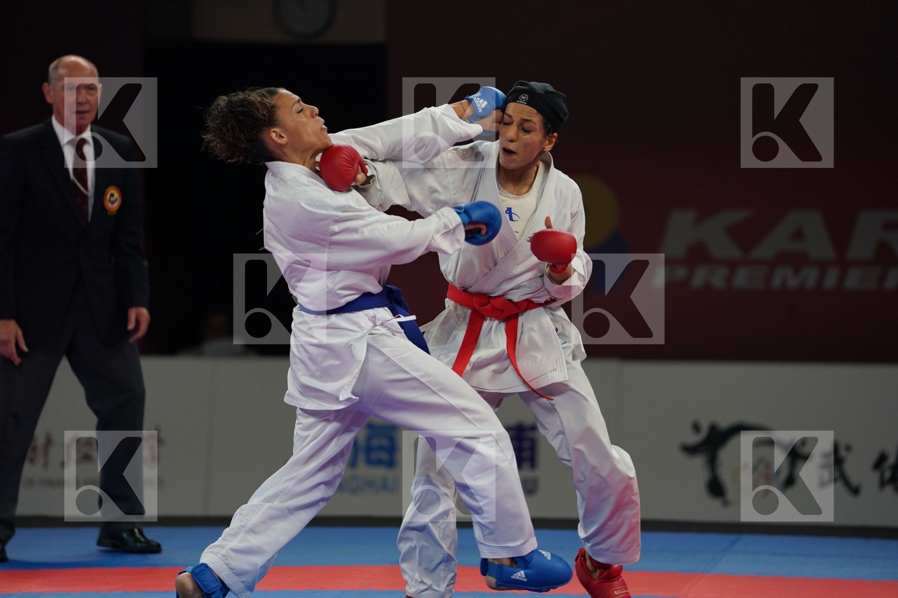 KHAKSAR TRAVAT (ISLAMIC REPUBLIC OF IRAN) vs BUSA LORENA (ITALY) in Senior Kumite -55 Kg - Bronze bout