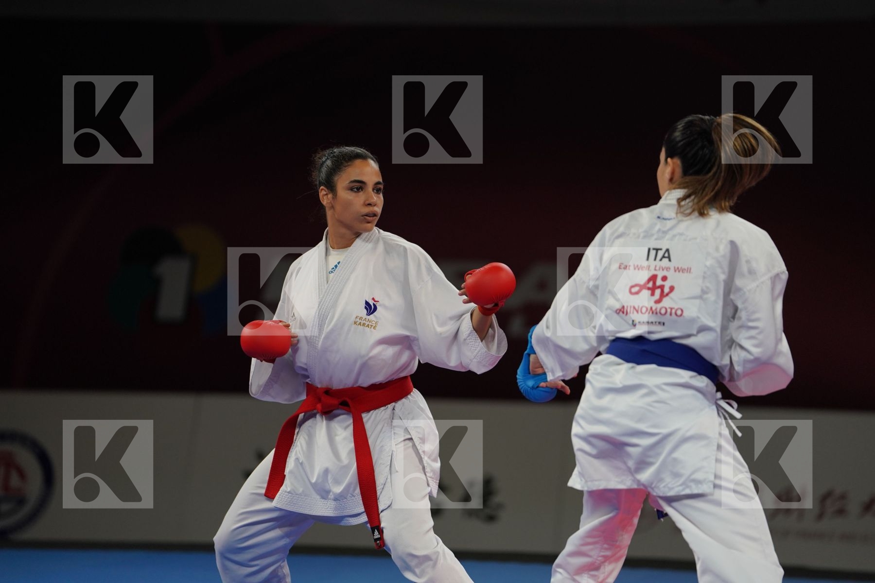 HEURTAULT LEILA (FRANCE) vs PASQUA LAURA (ITALY) in Senior Kumite -61 Kg - Bronze bout