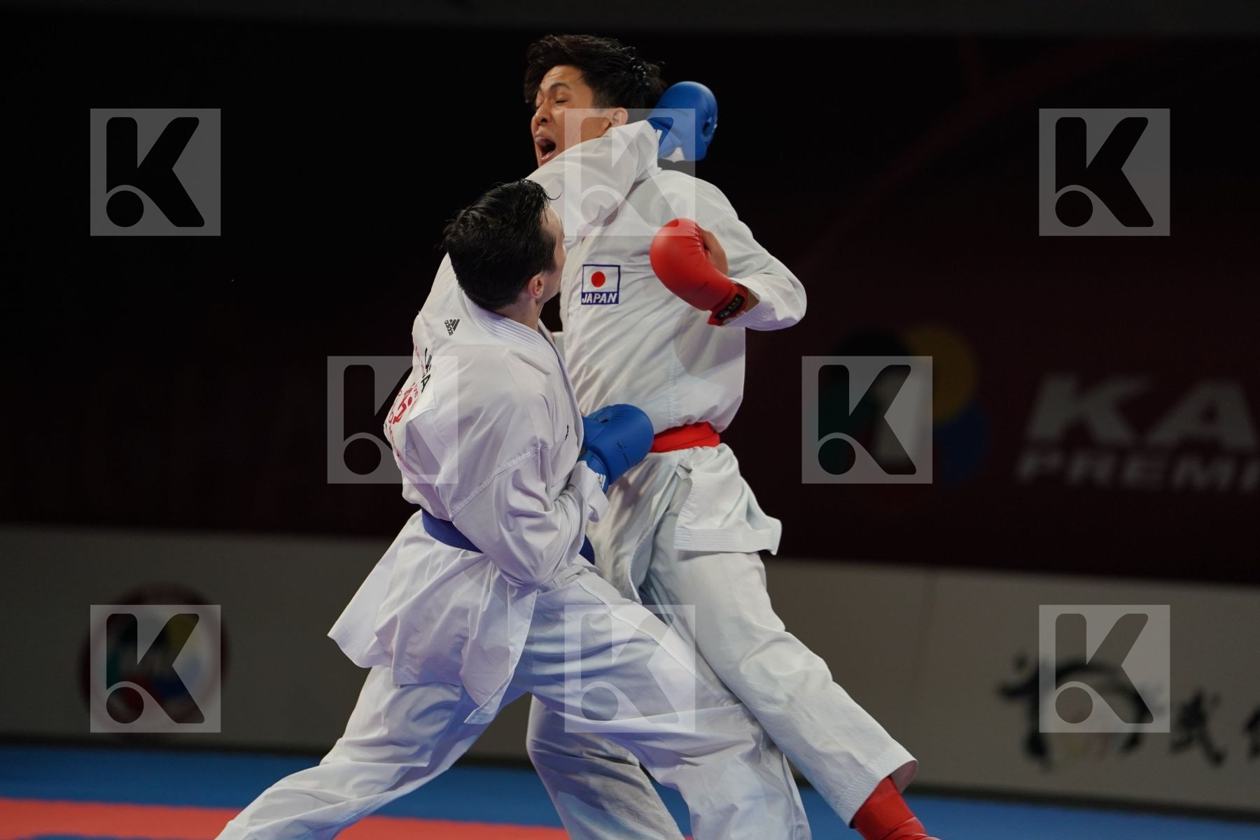 SAKIYAMA YUSEI (JAPAN) vs SCOTT THOMAS (USA) in Senior Kumite -75 Kg - Bronze bout