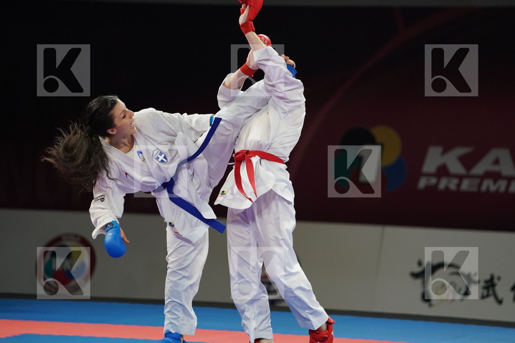 AVAZERI LEA (FRANCE) vs PANETSIDOU VASILIKI (GREECE) in Senior Kumite -68 Kg - Bronze bout