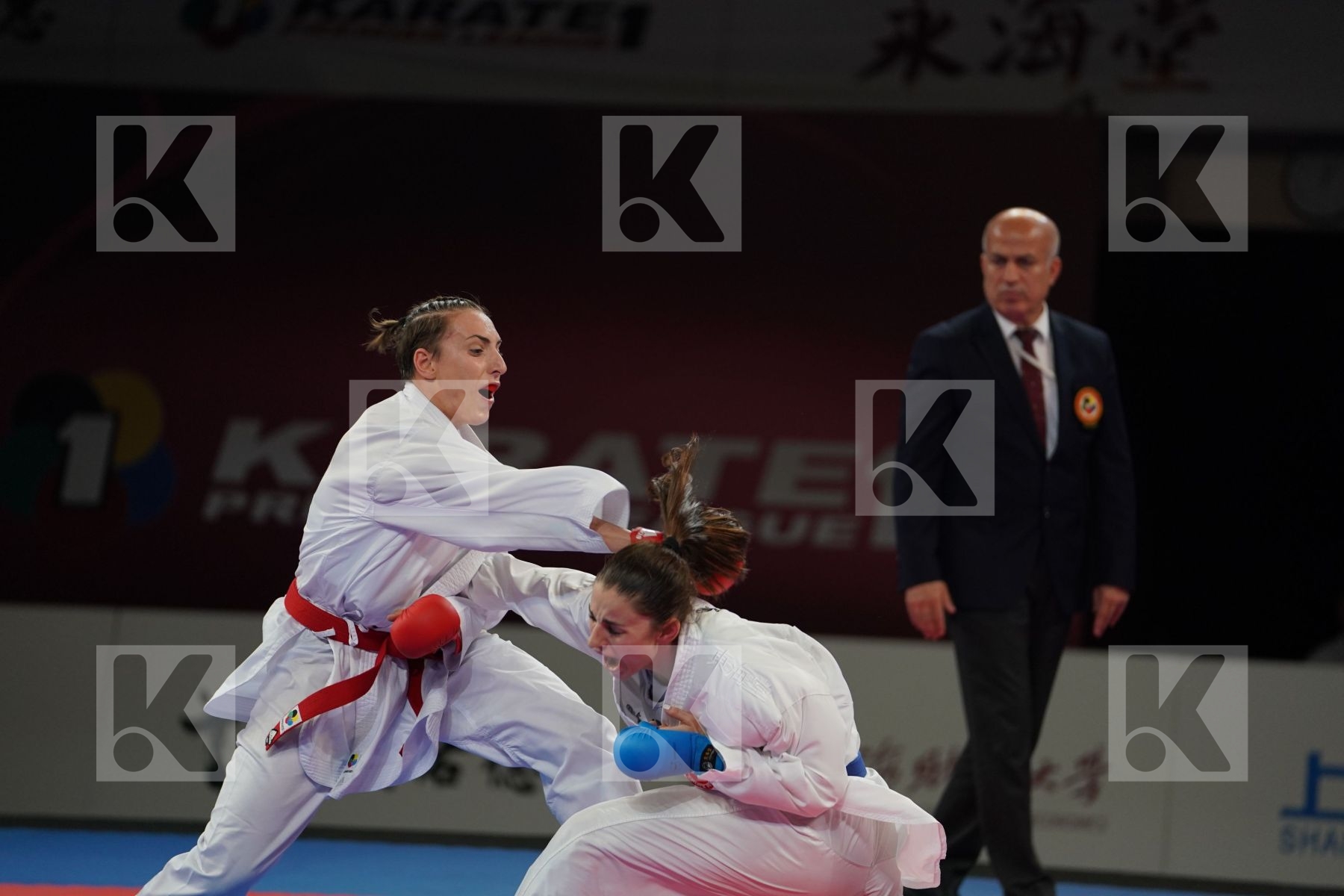 SEMERARO SILVIA (ITALY) vs QUIRICI ELENA (SWITZERLAND) in Senior Kumite -68 Kg - Bronze bout