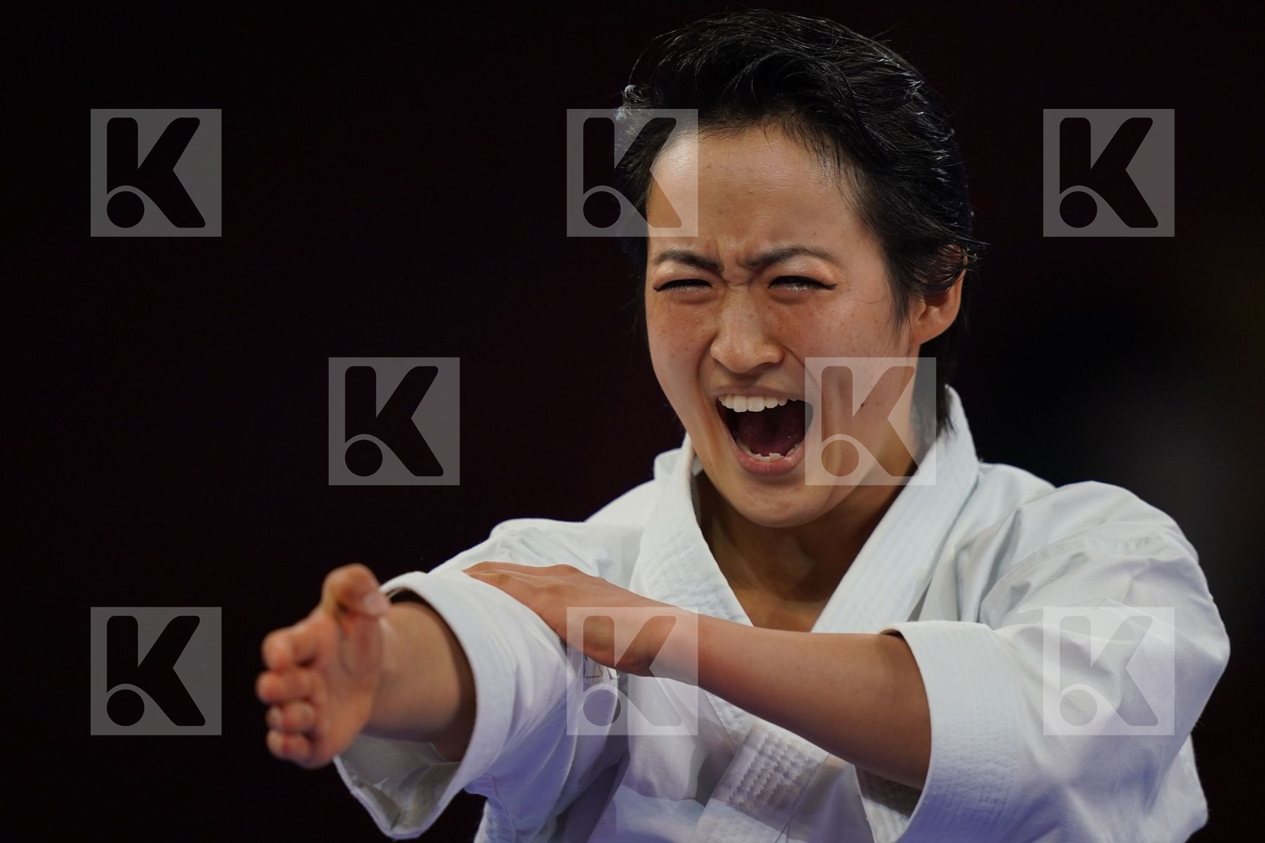 SHIMIZU KIYOU (JAPAN) in Senior Female Kata - Gold bout
