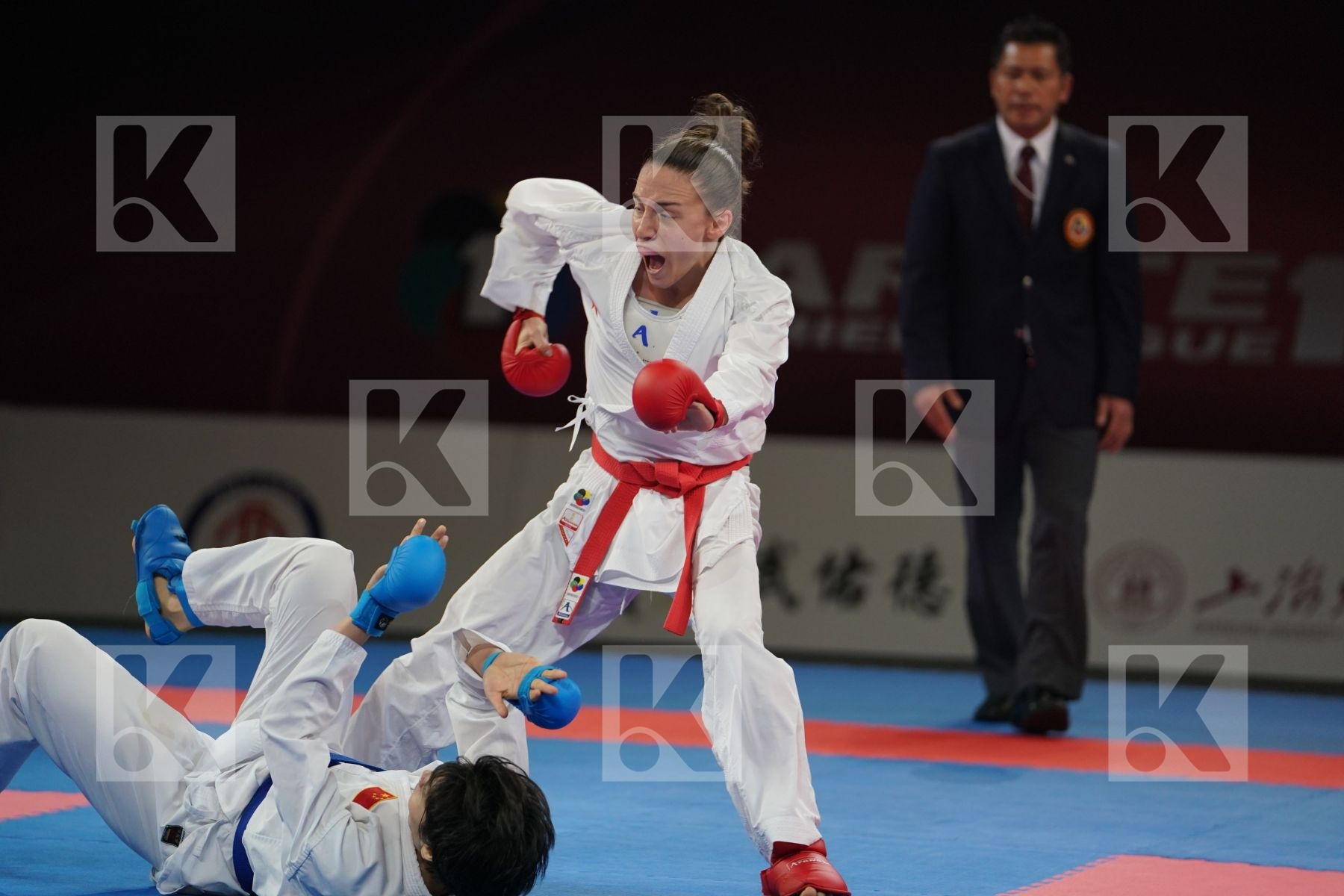 PREKOVIC JOVANA (SERBIA) vs YIN XIAOYAN (PEOPLES REPUBLIC OF CHINA) in Senior Kumite -61 Kg - Gold bout