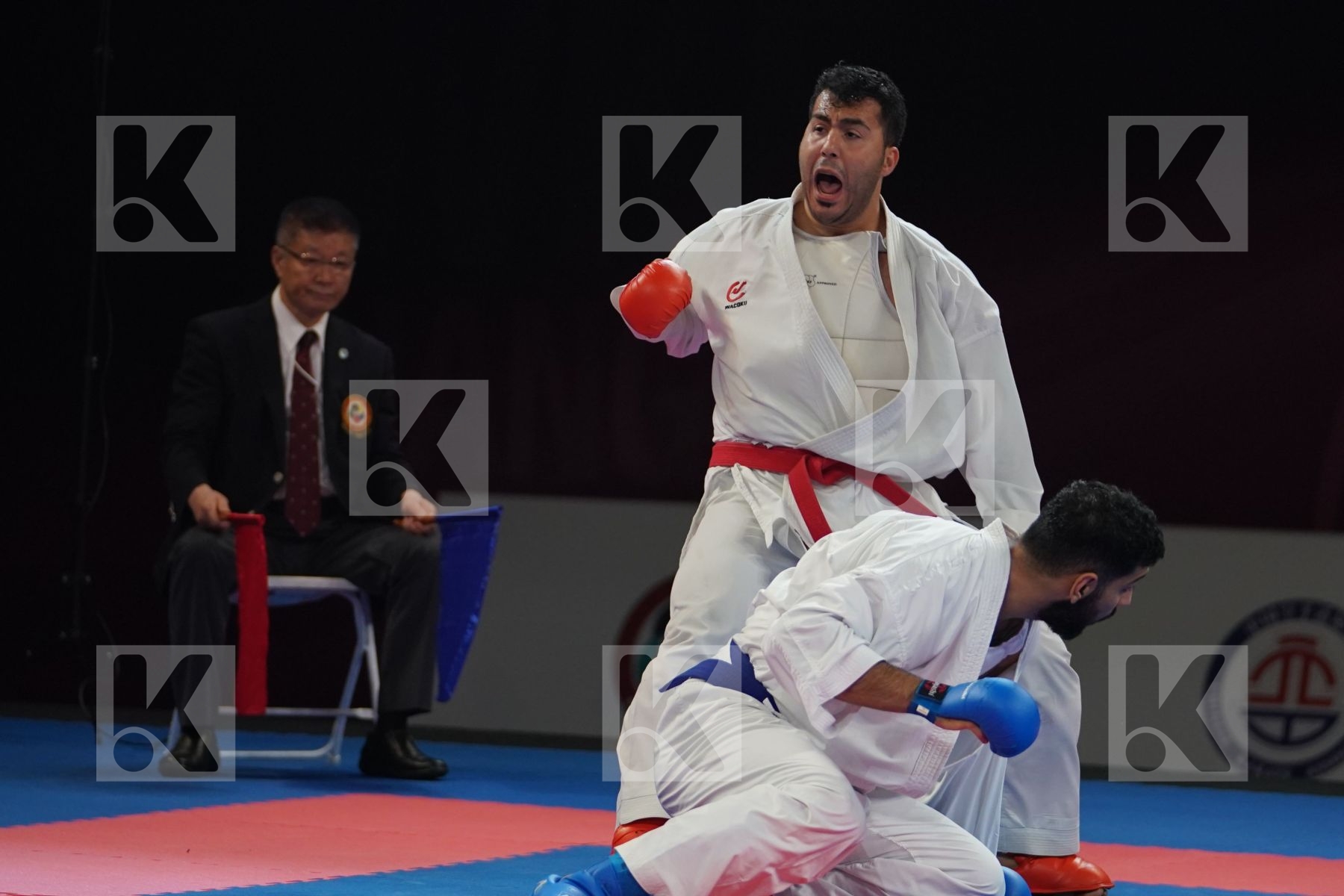 GANJZADEH SAJAD (ISLAMIC REPUBLIC OF IRAN) vs ABAZARI SALEH (ISLAMIC REPUBLIC OF IRAN) in Senior Kumite 84+ Kg - Gold bout