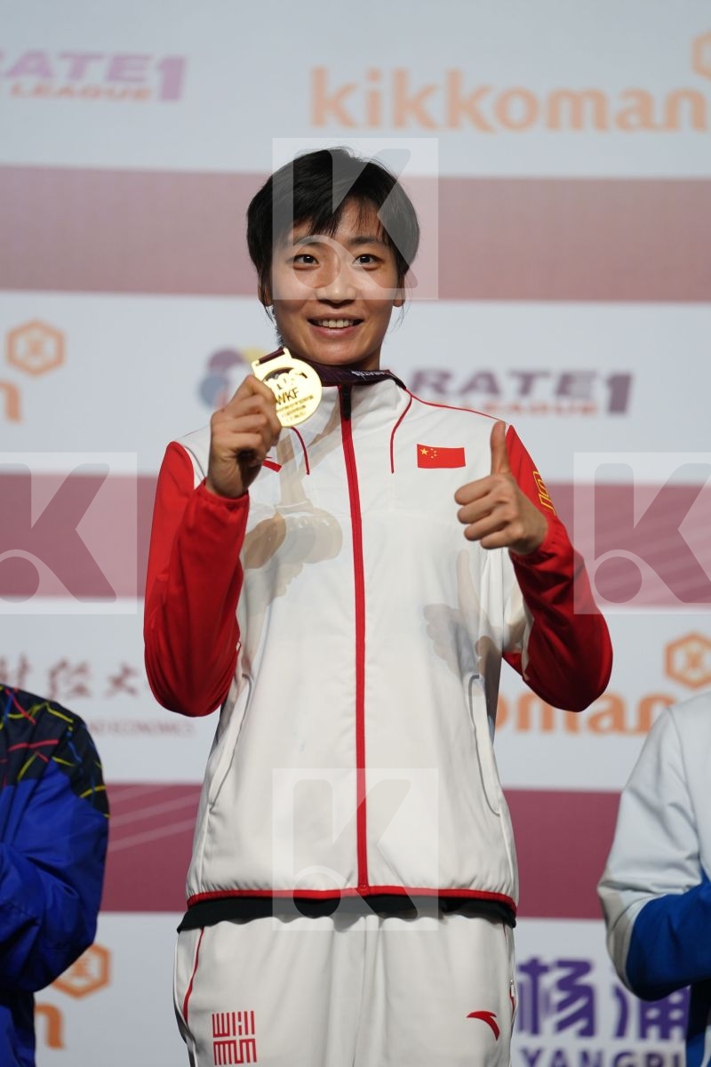 YIN XIAOYAN (PEOPLES REPUBLIC OF CHINA) during podium ceremony