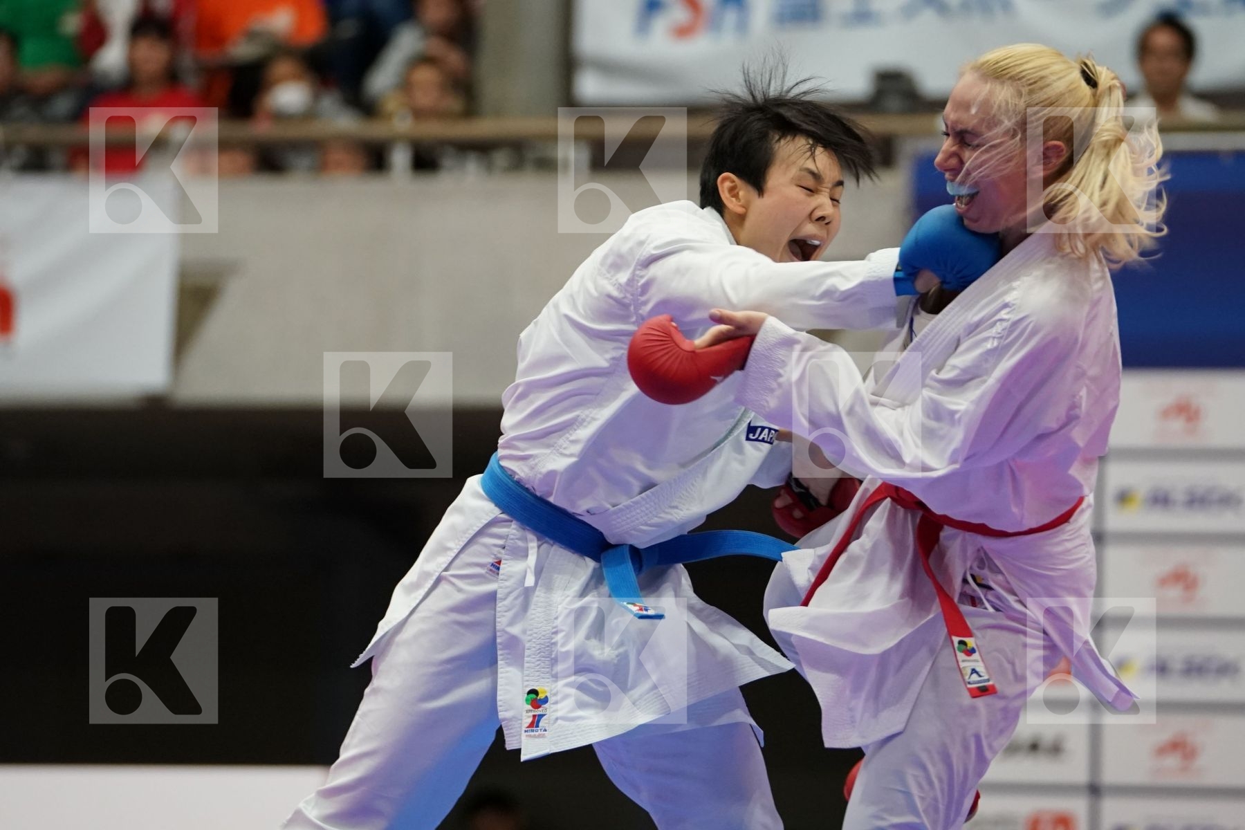 CHATZILIADOU ELENI (GREECE) VS KAWAMURA NATSUMI (JAPAN) in Senior Kumite 68+ Kg - Bronze bout