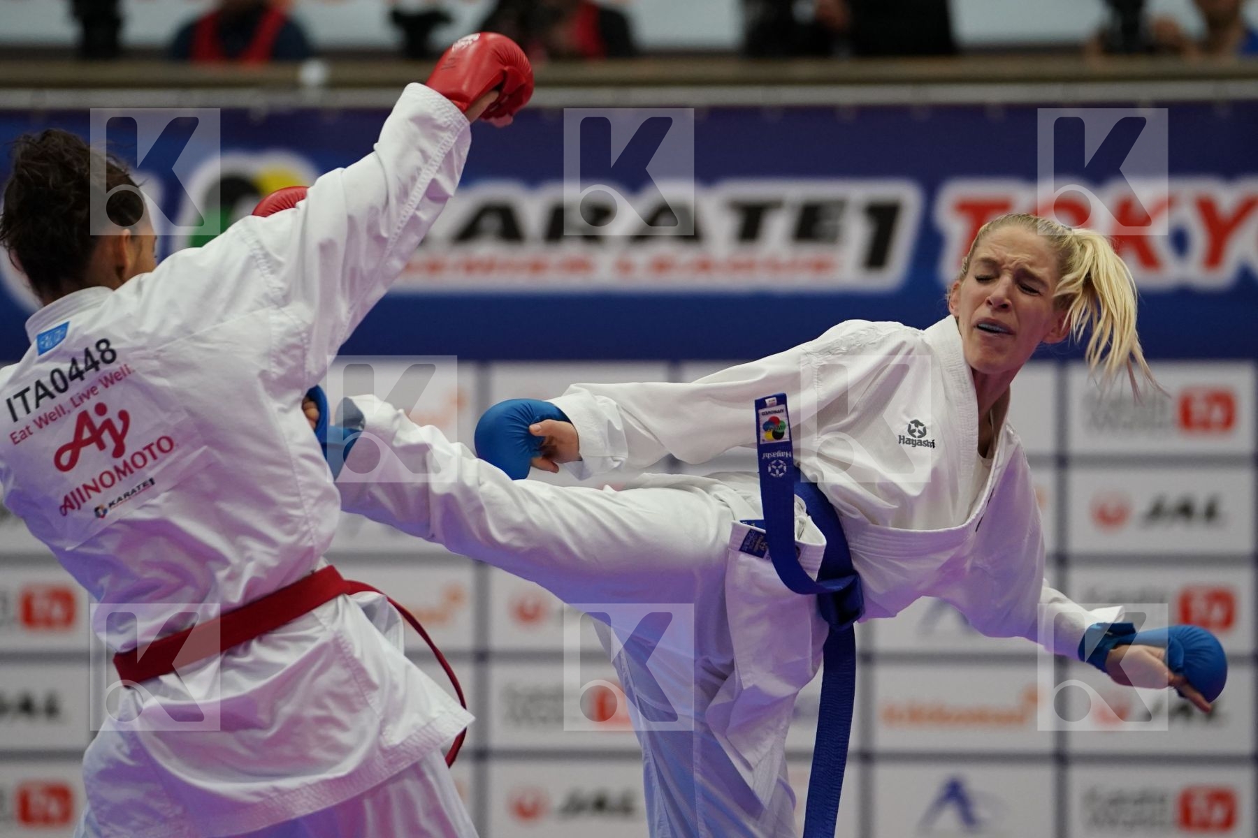 BUSA LORENA (ITALY) VS BITSCH JANA (GERMANY) in Senior Kumite -55 Kg - Bronze bout