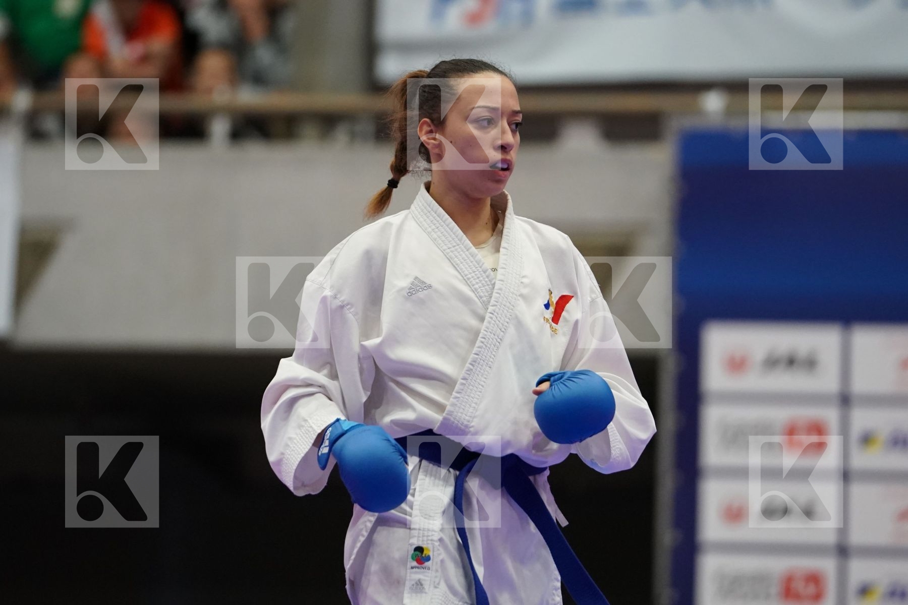 YAMADA SARA (JAPAN) VS OUIHADDADENE SABRINA (FRANCE) in Senior Kumite -55 Kg - Bronze bout