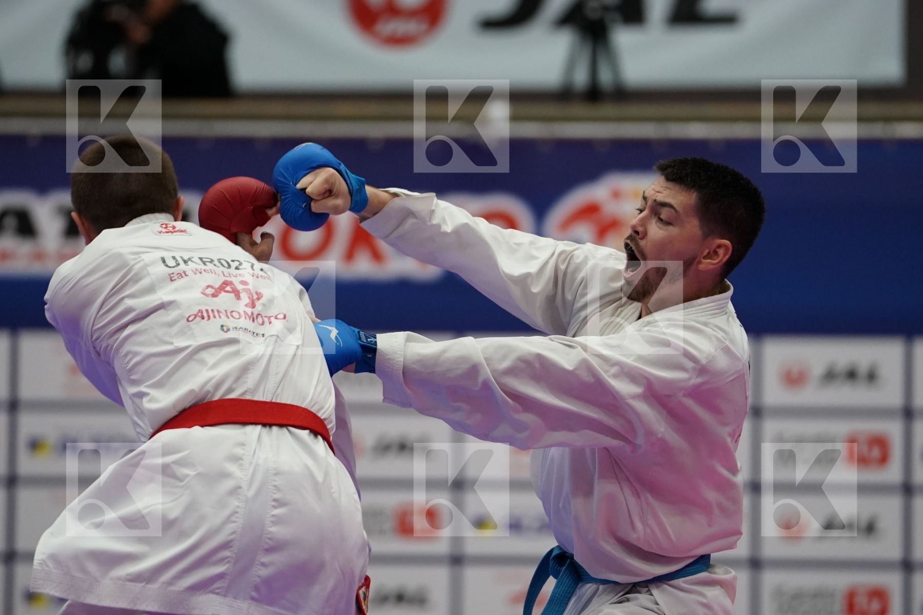 CHOBOTAR VALERII (UKRAINE) VS CHIKHMAREV IGOR (KAZAKHSTAN) in Senior Kumite Ð 84 Kg - Bronze bout