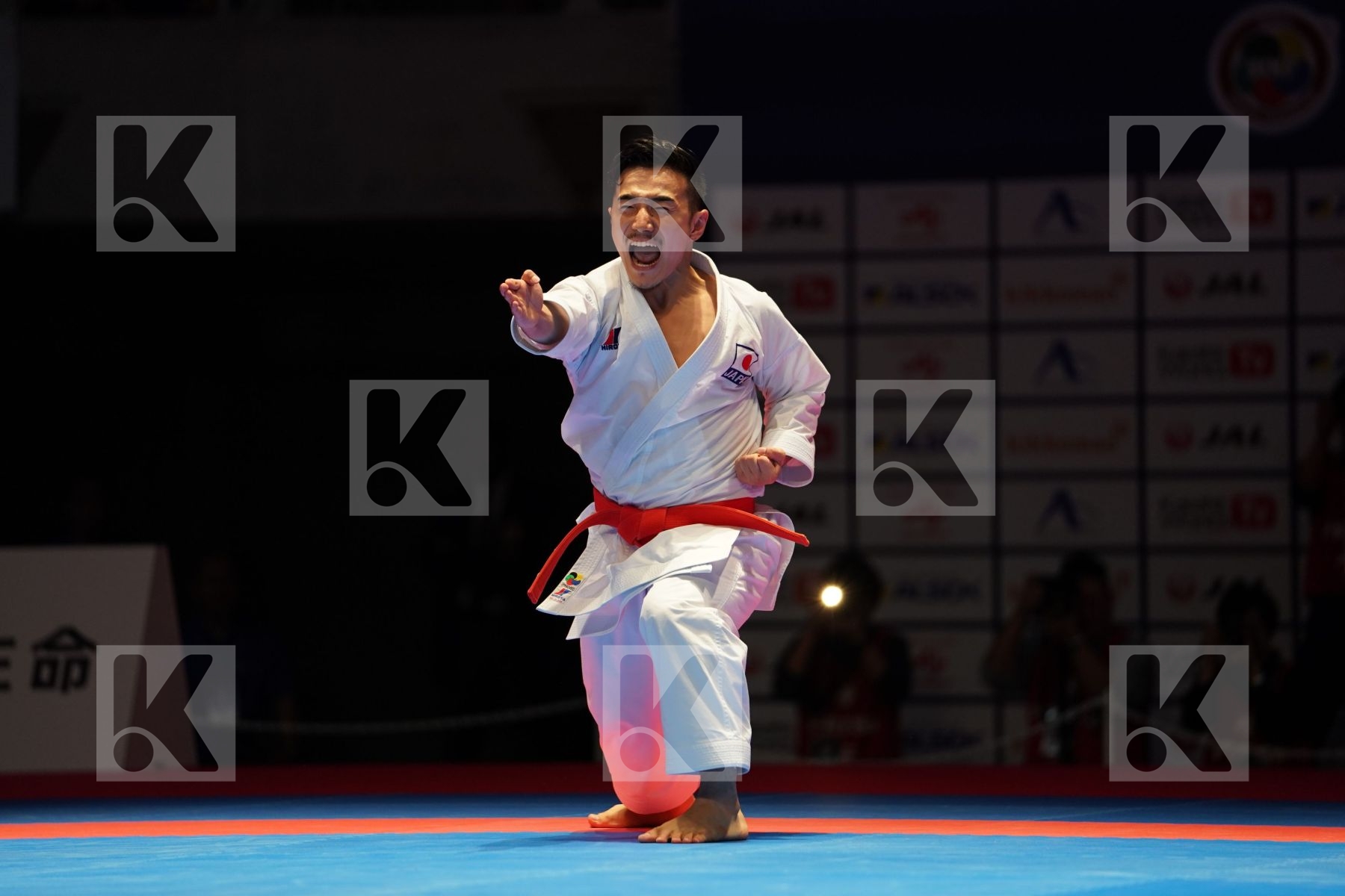 MOTO KAZAKHSTANUMASA (JAPAN) in Senior Male Kata - Gold bout