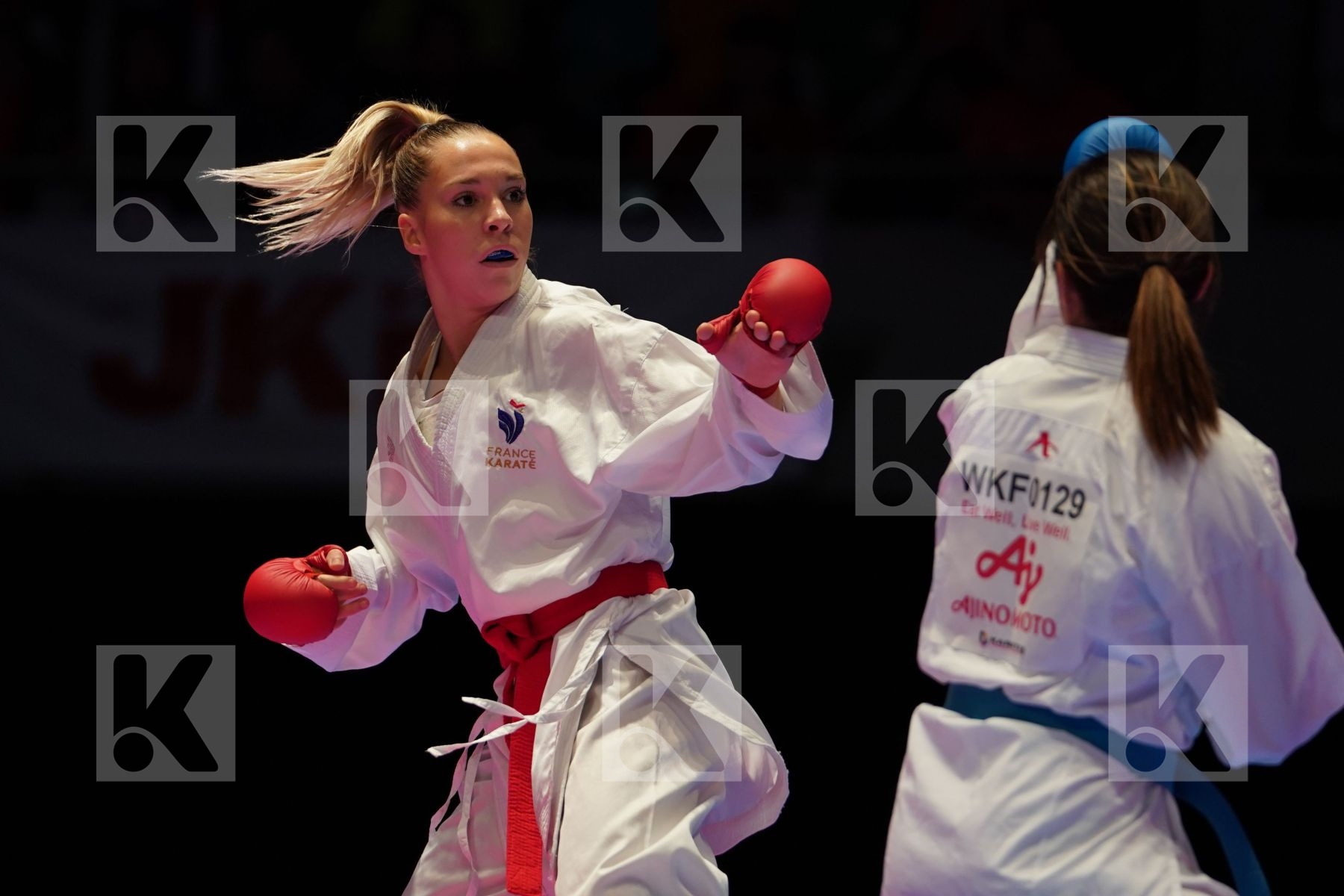PHILIPPE GWENDOLINE (FRANCE) VS GRANDE ALEXANDRA (WKF3) in Senior Kumite Ð 61 Kg - Gold bout