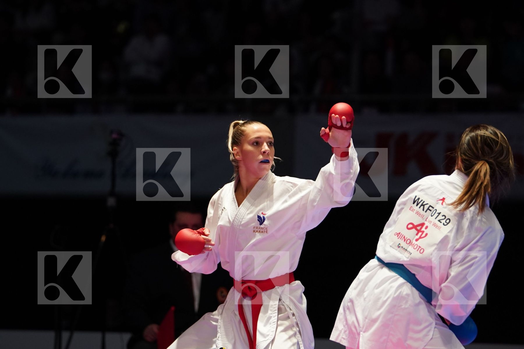 PHILIPPE GWENDOLINE (FRANCE) VS GRANDE ALEXANDRA (WKF3) in Senior Kumite Ð 61 Kg - Gold bout