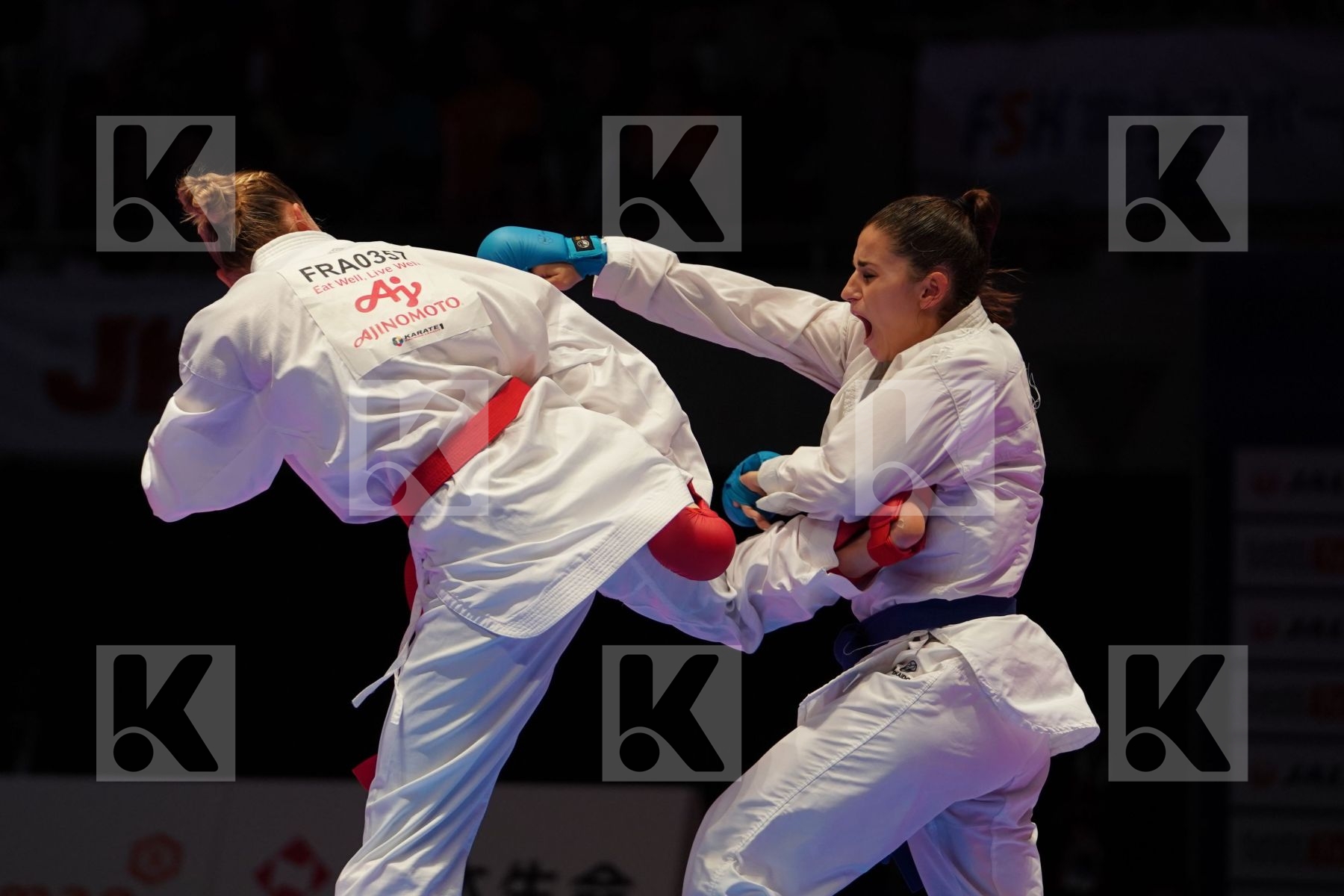 AGIER ALIZEE (FRANCE) VS QUIRICI ELENA (SWITZERLAND) in Senior Kumite Ð 68 Kg - Gold bout