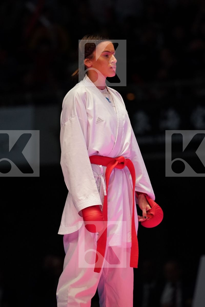 GARCIA NANCY (FRANCE) VS UEKUSA AYUMI (JAPAN) in Senior Kumite 68+ Kg - Gold bout