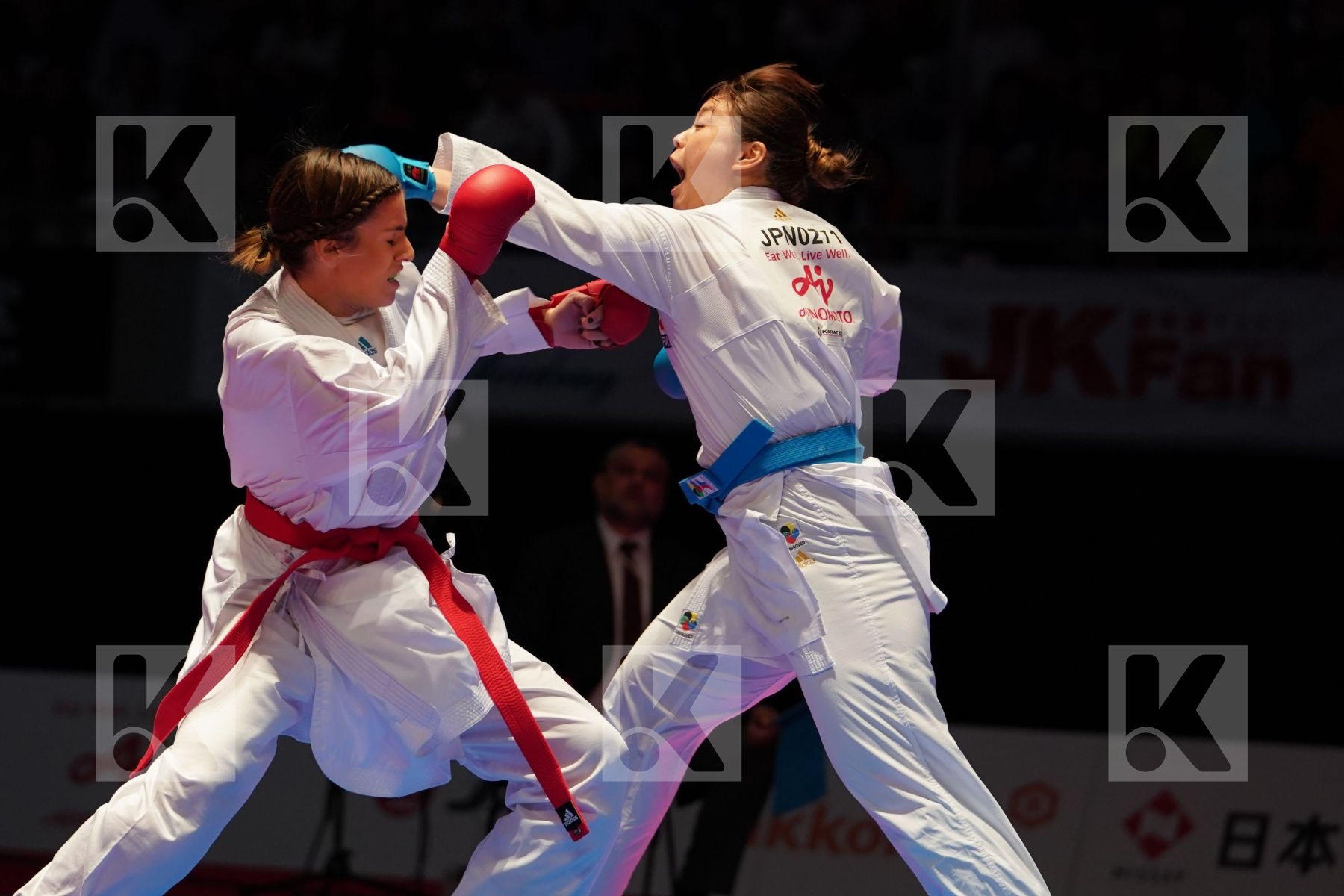 GARCIA NANCY (FRANCE) VS UEKUSA AYUMI (JAPAN) in Senior Kumite 68+ Kg - Gold bout