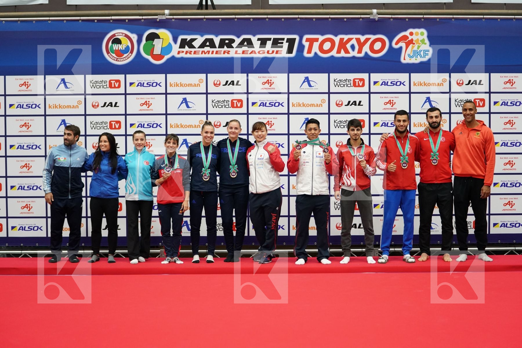 Grand Winners 2018 during podium ceremony.