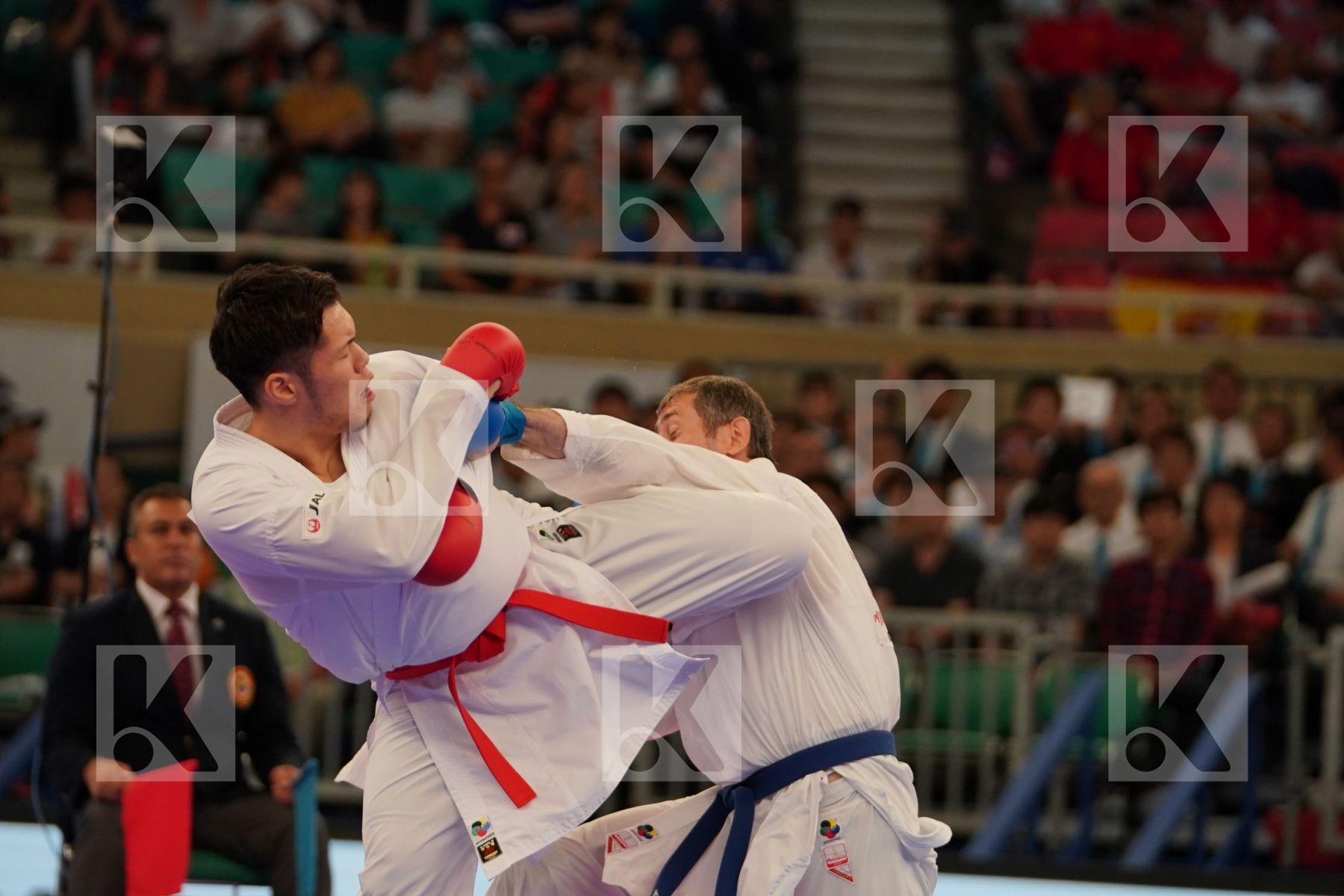 ANDO DAIKI (JAPAN) vs ARKANIA GOGITA (GEORGIA) in Senior Kumite 84+ Kg - Bronze bout