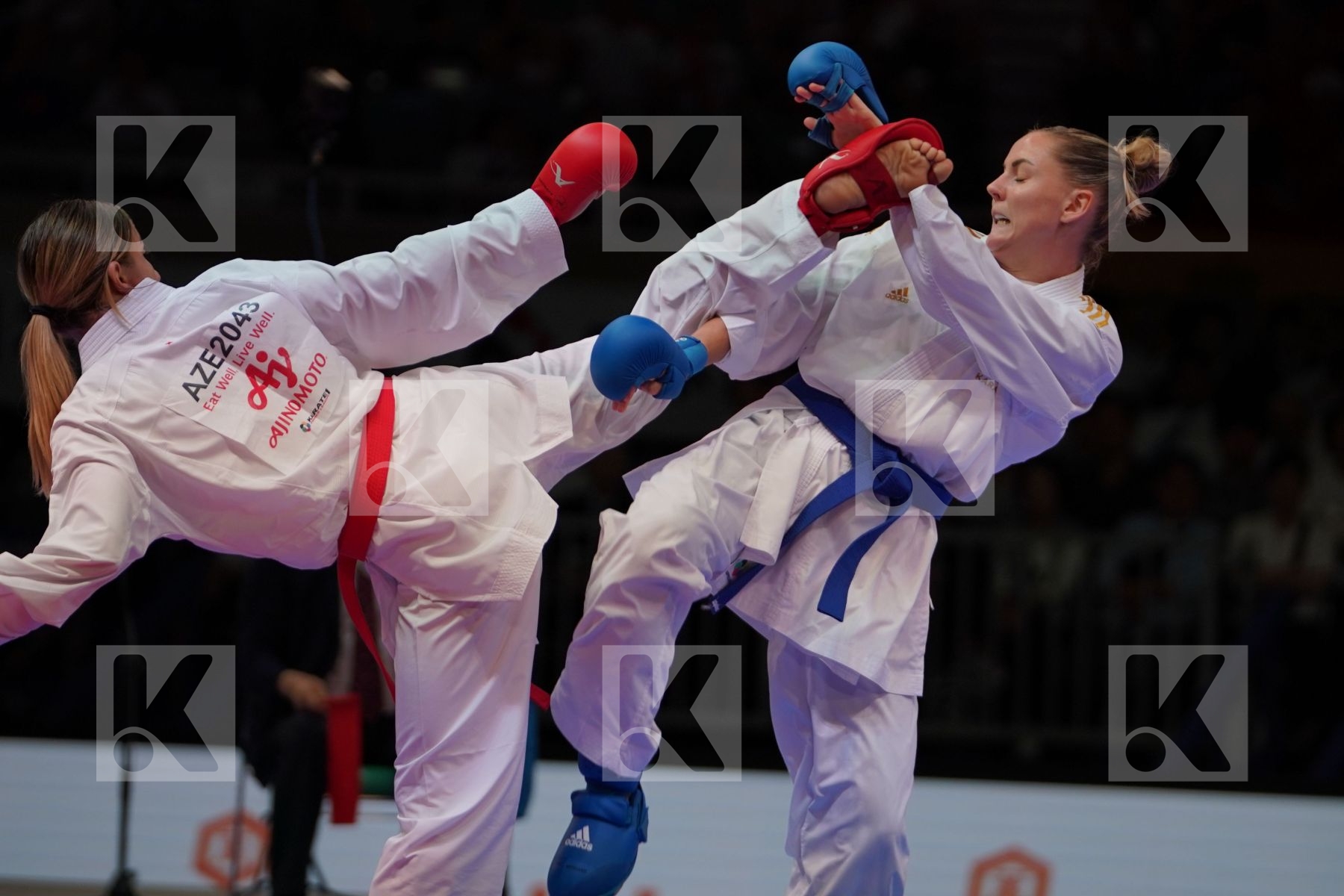 ZARETSKA IRINA (AZERBAIJAN) vs AGIER ALIZEE (FRANCE) in Senior Kumite -68 Kg - Gold bout