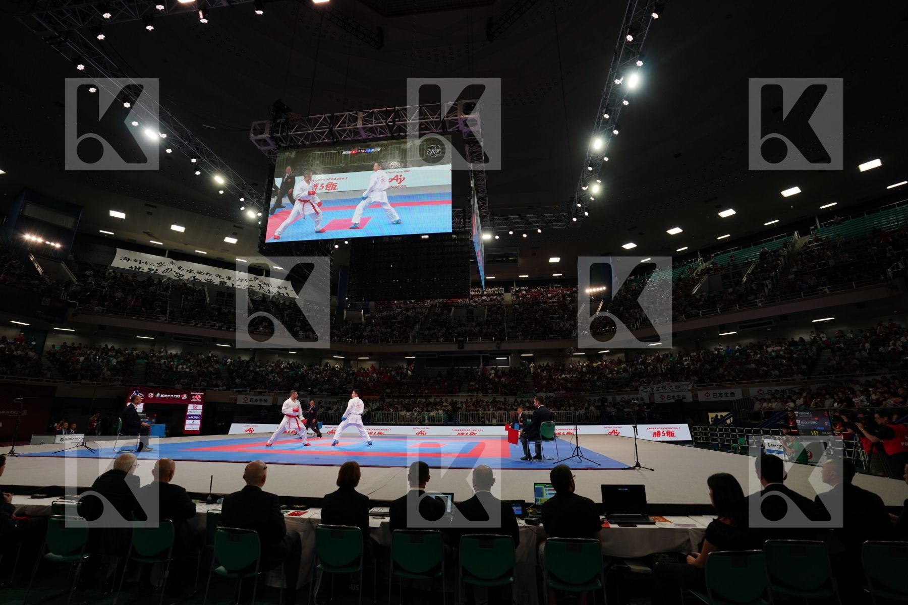 POORSHAB ZABIHOLLAH (IRAN) vs ARAGA RYUTARO (JAPAN) in Senior Kumite -84 Kg - Gold bout