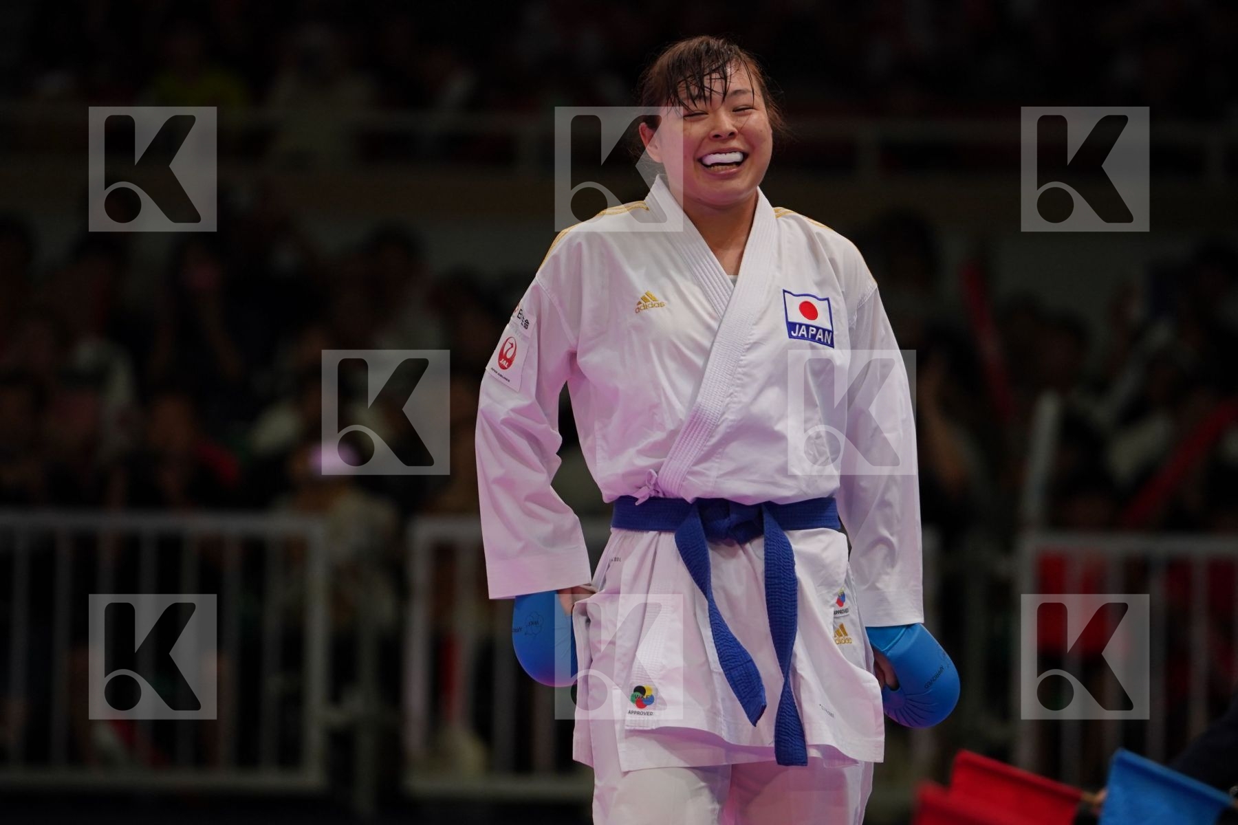 FERRACUTI CLIO (ITALY) vs UEKUSA AYUMI (JAPAN) in Senior Kumite 68+ Kg - Gold bout
