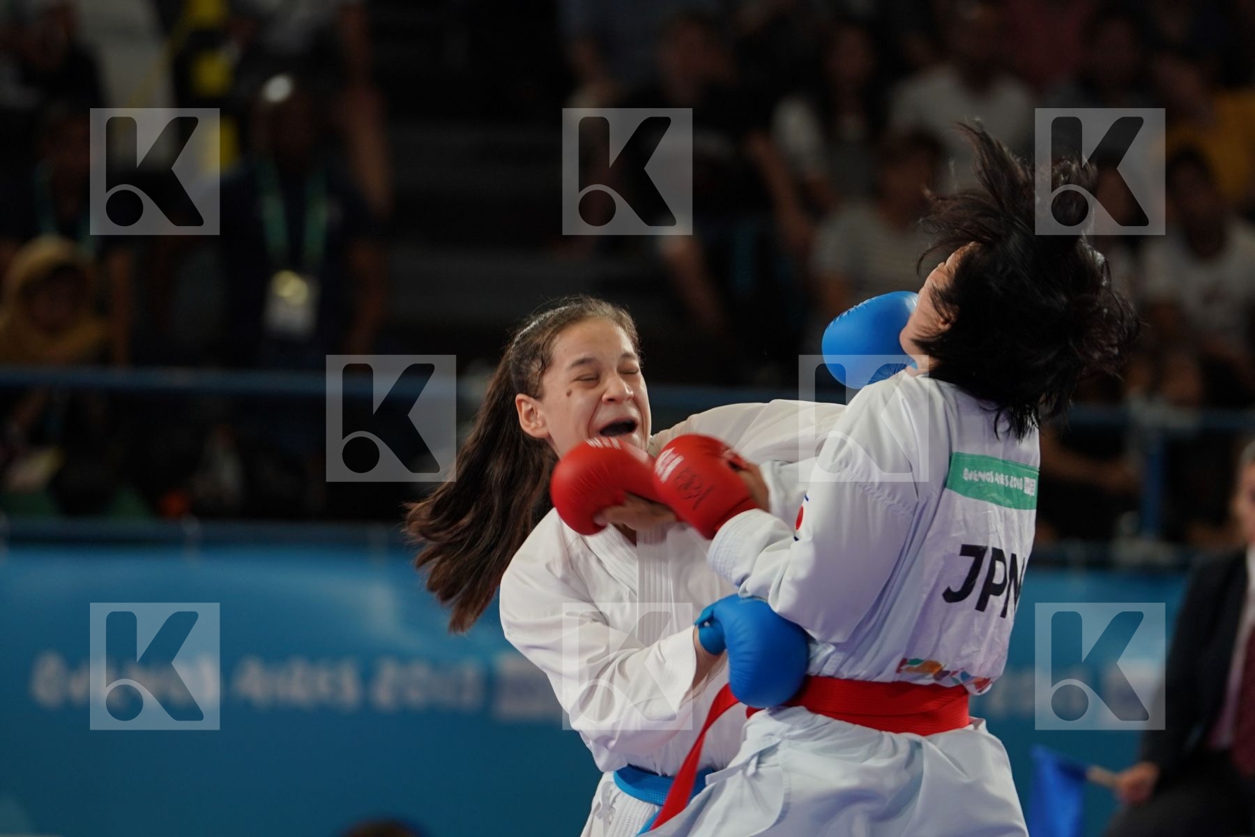 RINKA TAHATA (JAPAN) vs DILDORA ALIKULOV (UZBEKISTAN) in Junior Kumite Female -53Kg - Semifinal
