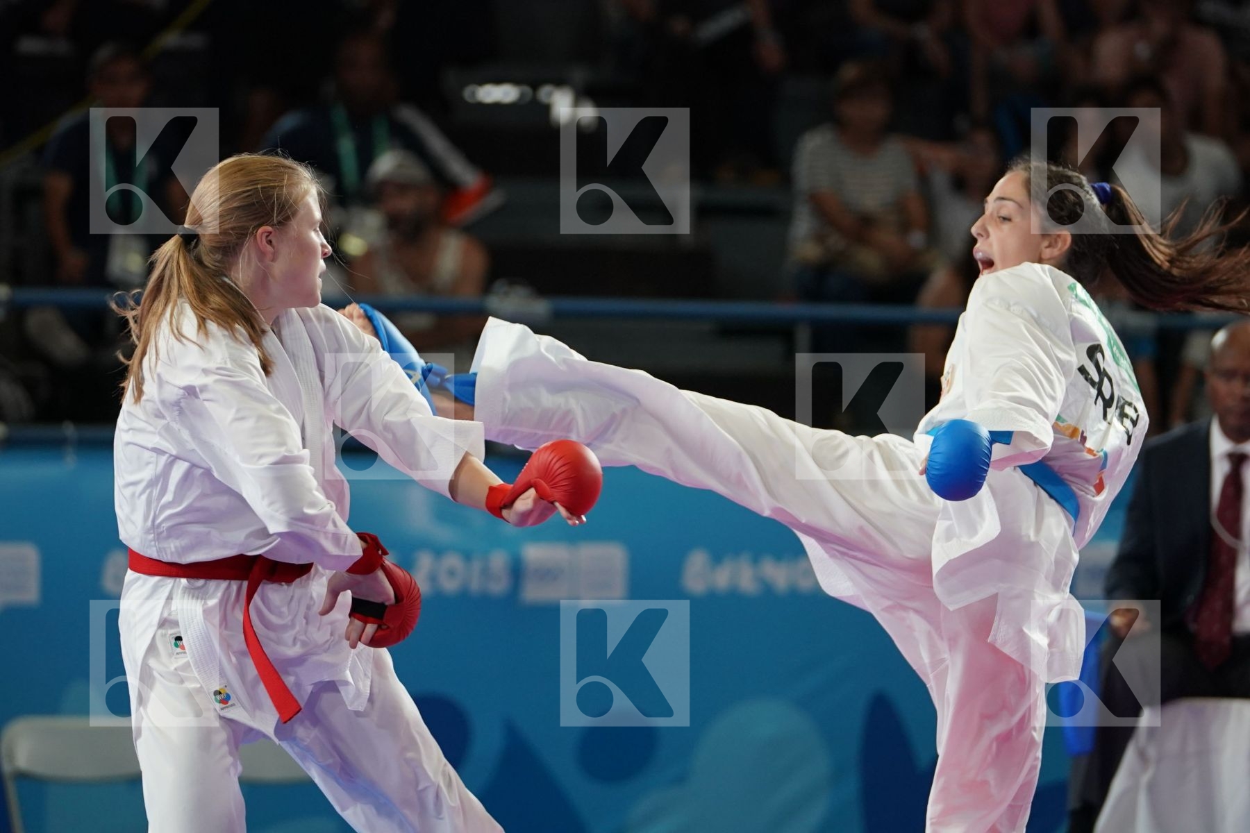 ANNA CHERNYSHEVA (RUSSIA) vs IVANA PEROVIC (SERBIA) in Junior Kumite Female - 59 Kg - Semifinal