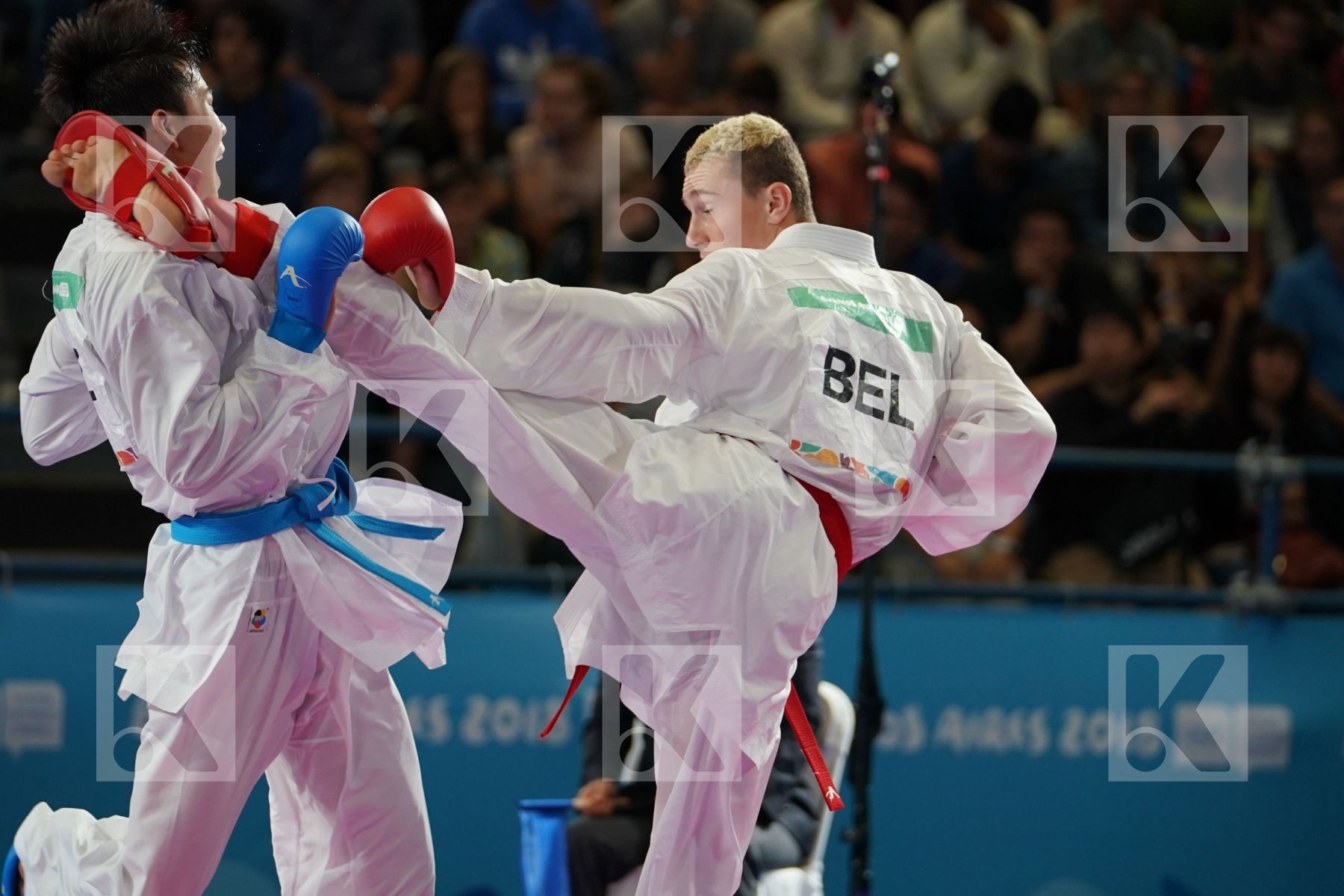QUENTIN MAHAUDEN (BELGIUM) vs ABILMANSUR BATYRGALI (KAZAKHSTAN) in Junior Kumite Male Ð 68 Kg - Semifinal