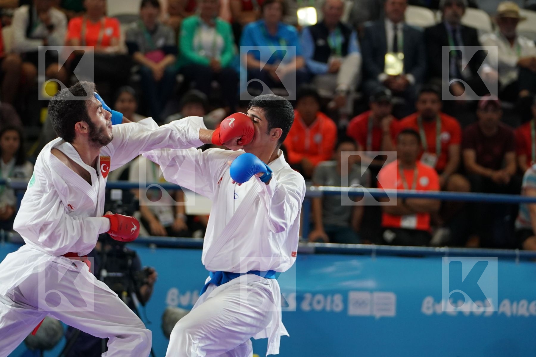 ENES BULUT (TURKEY) vs NAVID MOHAMMADI (IRAN) in Junior Kumite Male 68 + Kg - Semifinal