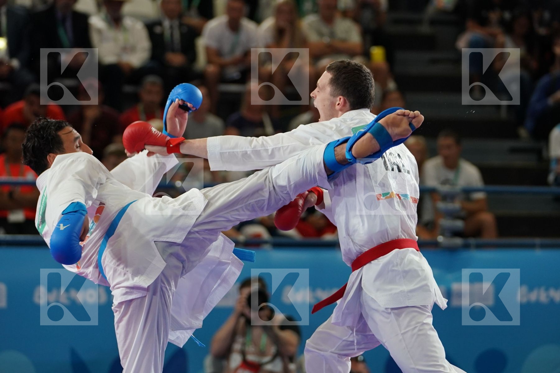 SEAN MC CARTHY CREAN (IRELAND) vs NABIL ECH-CHAABI (MOROCCO) in Junior Kumite Male 68 + Kg - Semifinal
