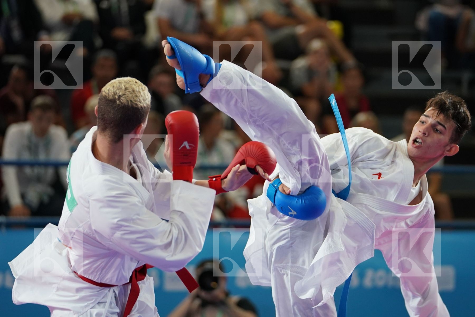 QUENTIN MAHAUDEN (BELGIUM) vs YASSINE SEKOURI (MOROCCO) in Junior Kumite Male Ð 68 Kg - Final bout