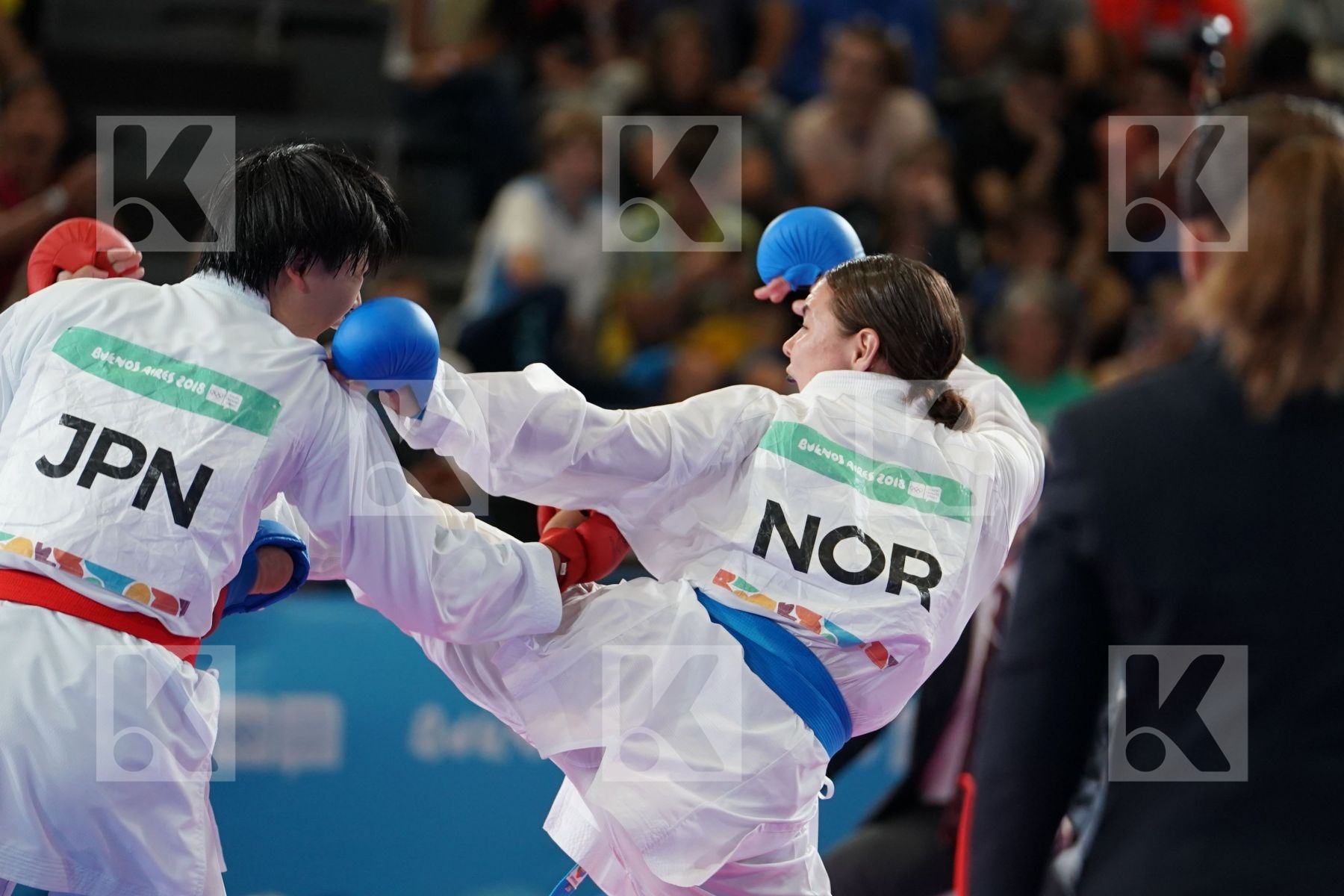 SAKURA SAWASHIMA (JAPAN) vs ANNIKA SAELID (NORWAY) in Junior Kumite Female 59+ Kg - Final bout
