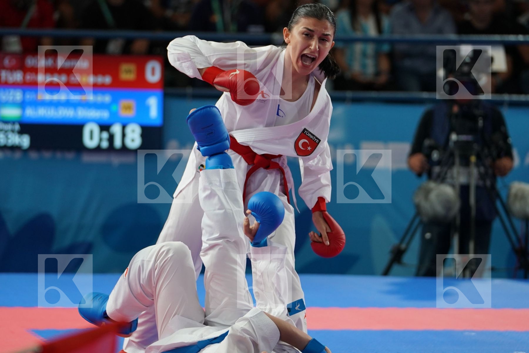 DAMLA OCAK IS (TURKEY) Vs DILDORA ALIKULOV (UZBEKISTAN) in Junior Kumite Female -53Kg - Semifinal