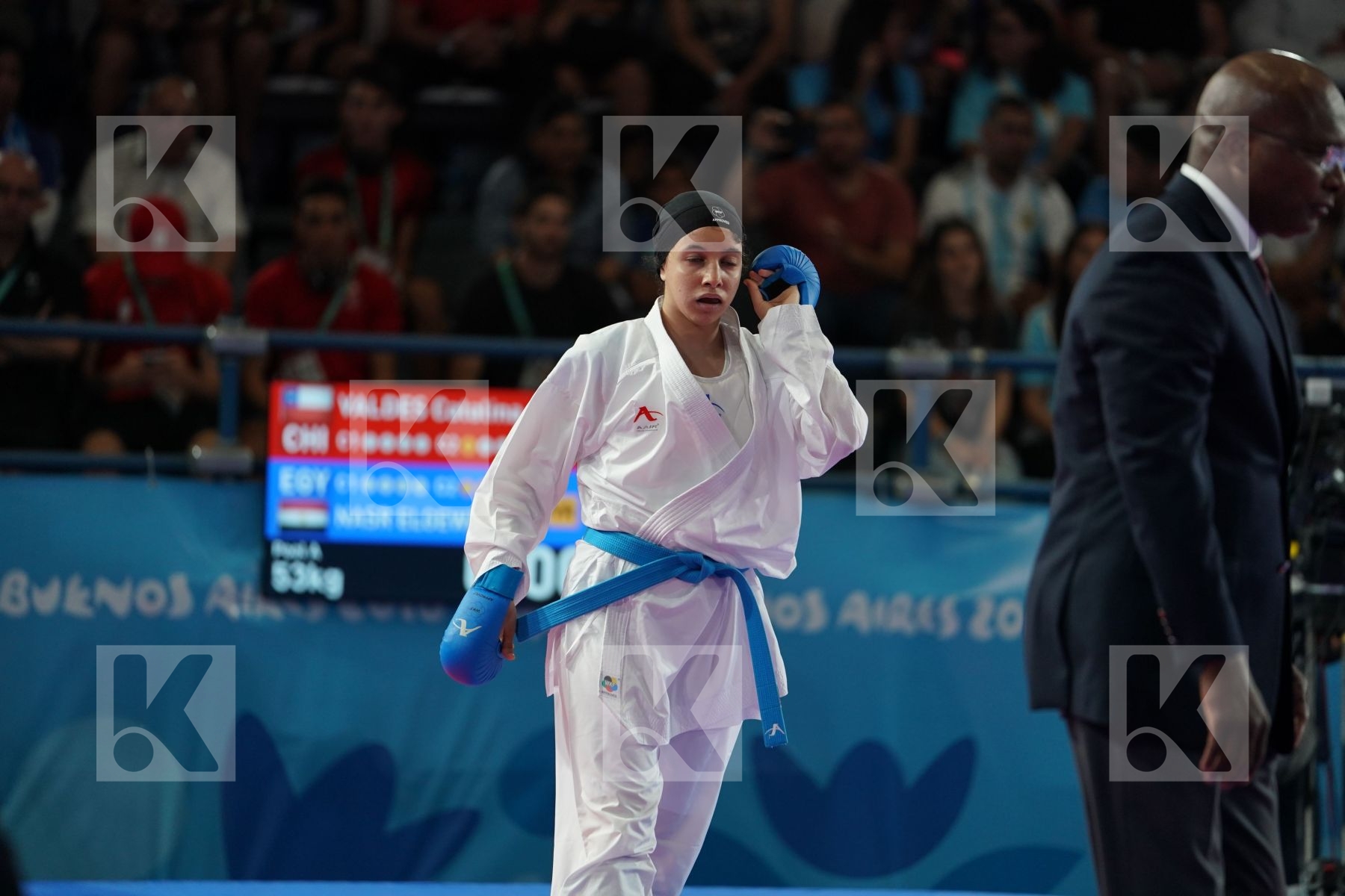 CATALINA VALDE?S (CHILE) Vs YASMIN NASR (EGYPT) in Junior Kumite Female -53Kg - Semifinal