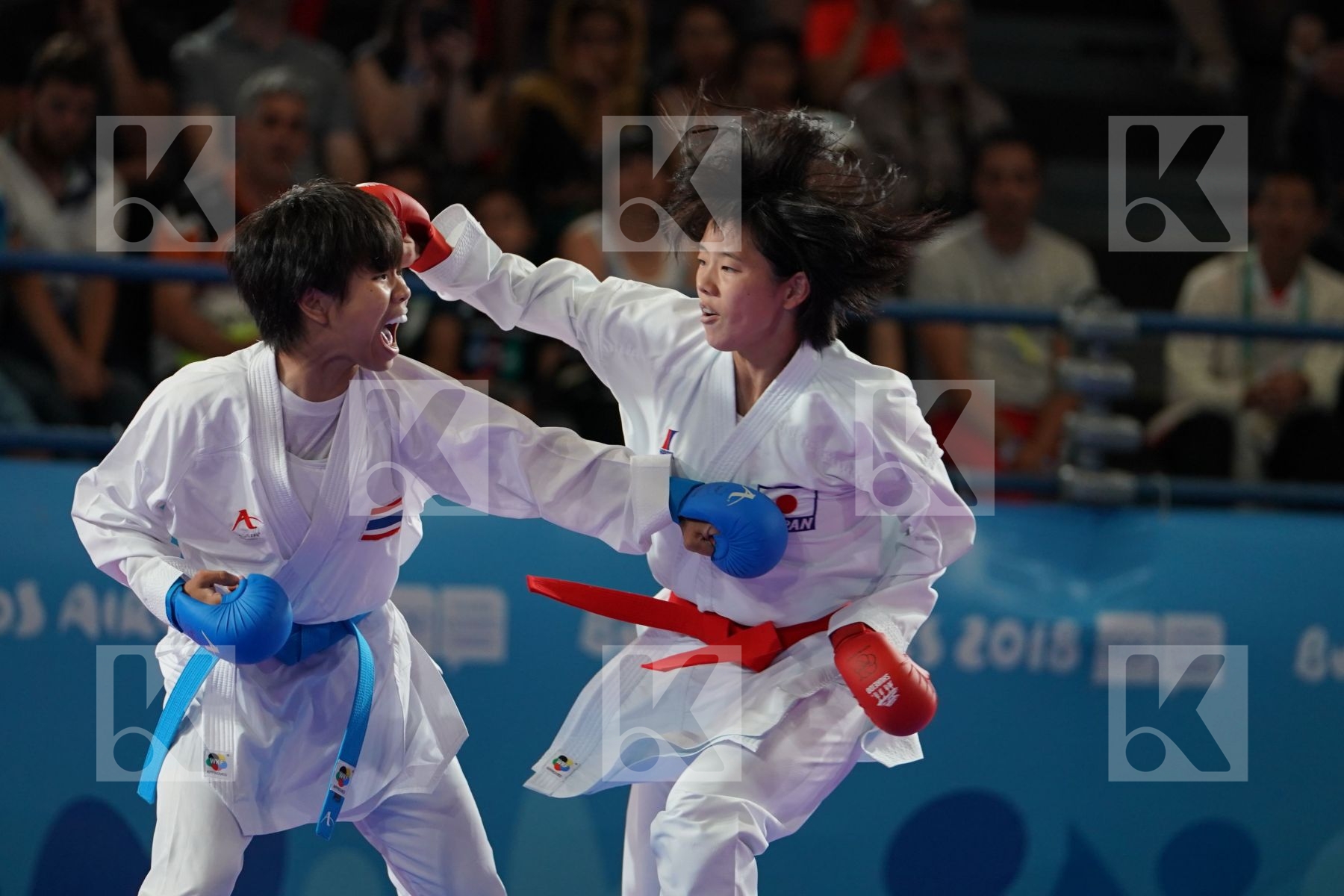 RINKA TAHATA (JAPAN) Vs AIKA OKAZAKI (THAILAND) in Junior Kumite Female -53Kg - Semifinal