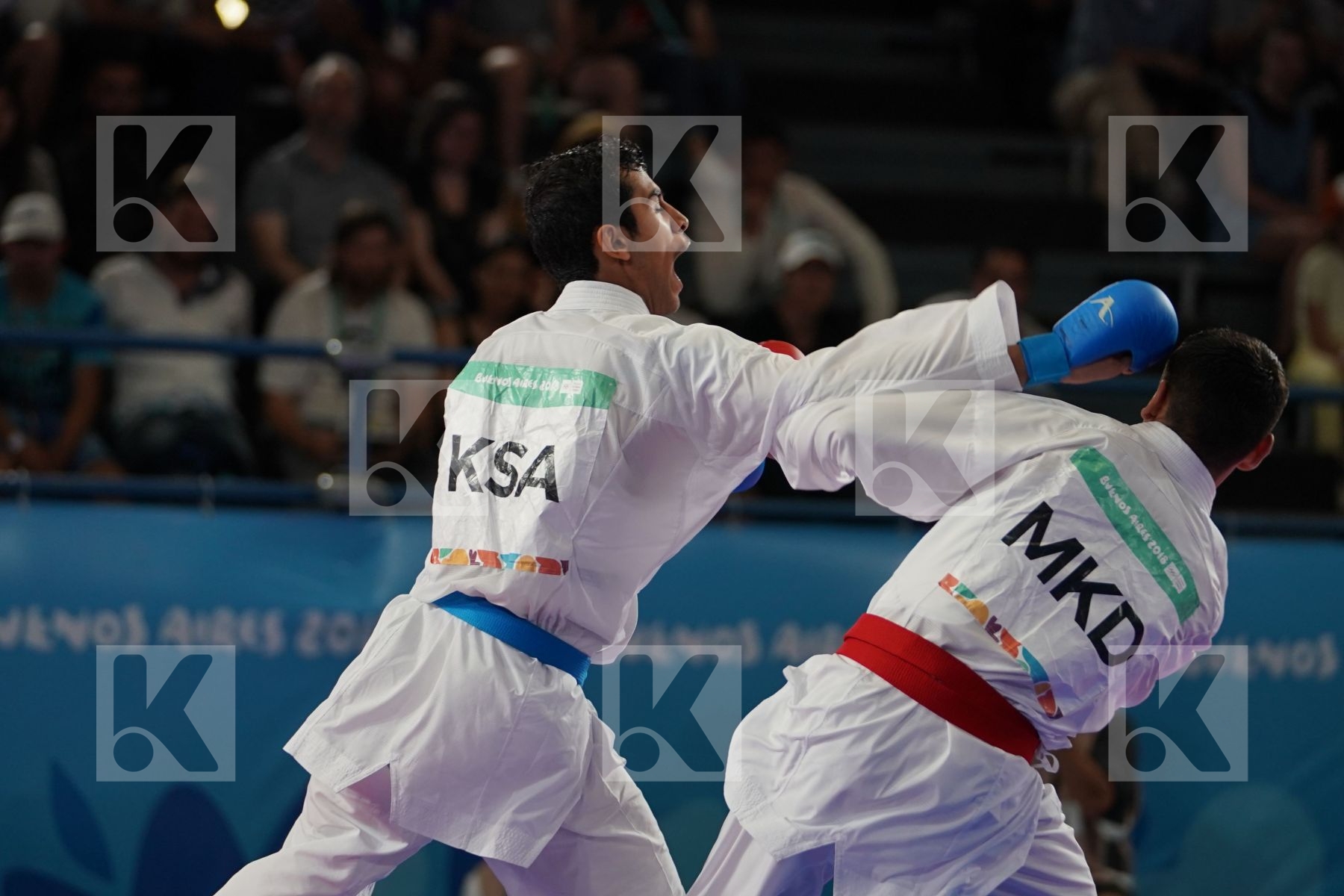 MOHAMMED ALASSIRI (SAUDI ARABIA) Vs FAHIK VESELI (FYR OF MACEDONIA) in Junior Kumite Male Ð 61 Kg - Semifinal