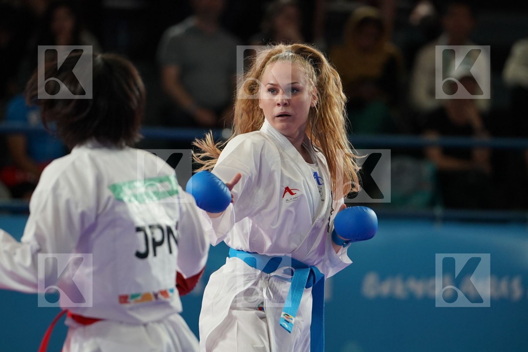 KOKORO SAKAJI (JAPAN) Vs MARTA OSSIPOVA (ESTONIA) in Junior Kumite Female - 59 Kg - Semifinal