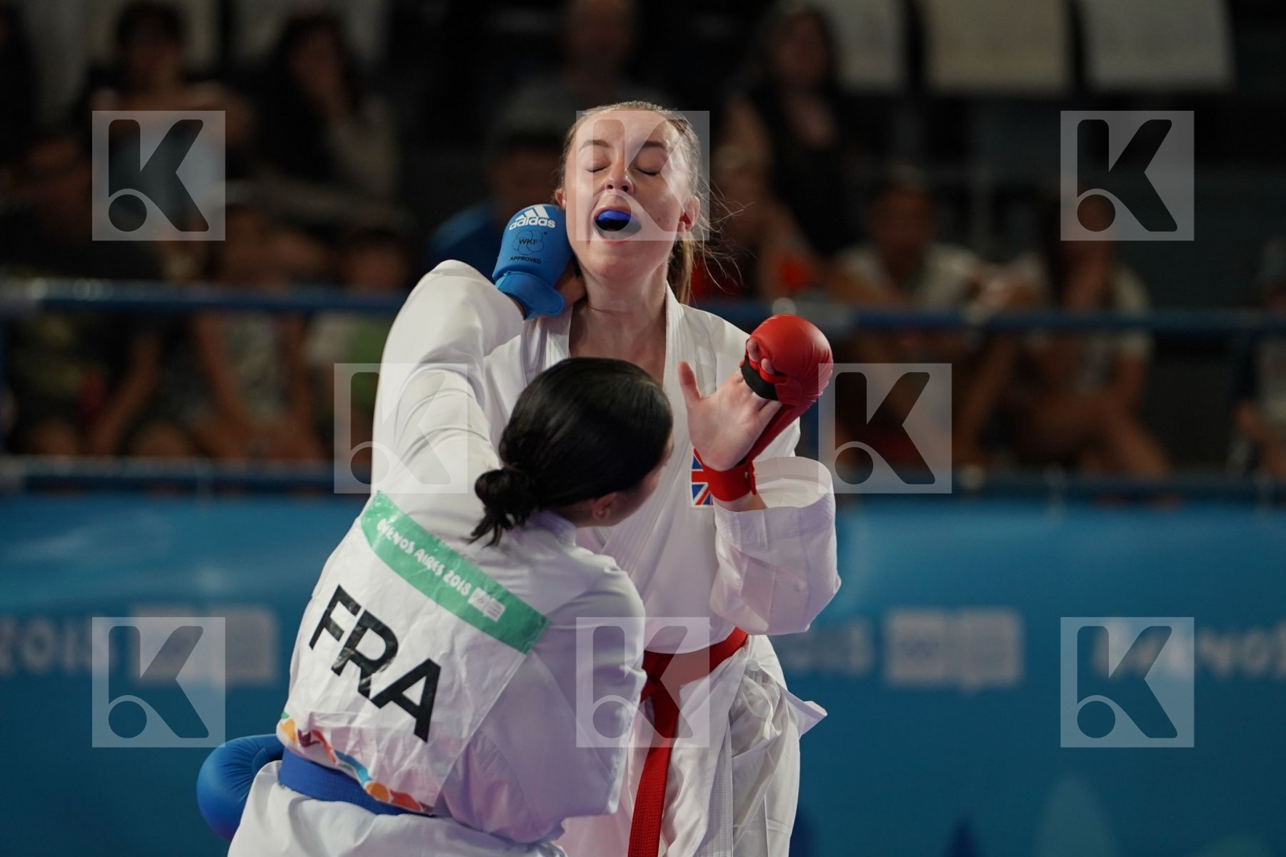 CHARLOTTE HOPE (GREAT BRITAIN) Vs ASSIA OUKHATTOU (FRANCE) in Junior Kumite Female - 59 Kg - Semifinal