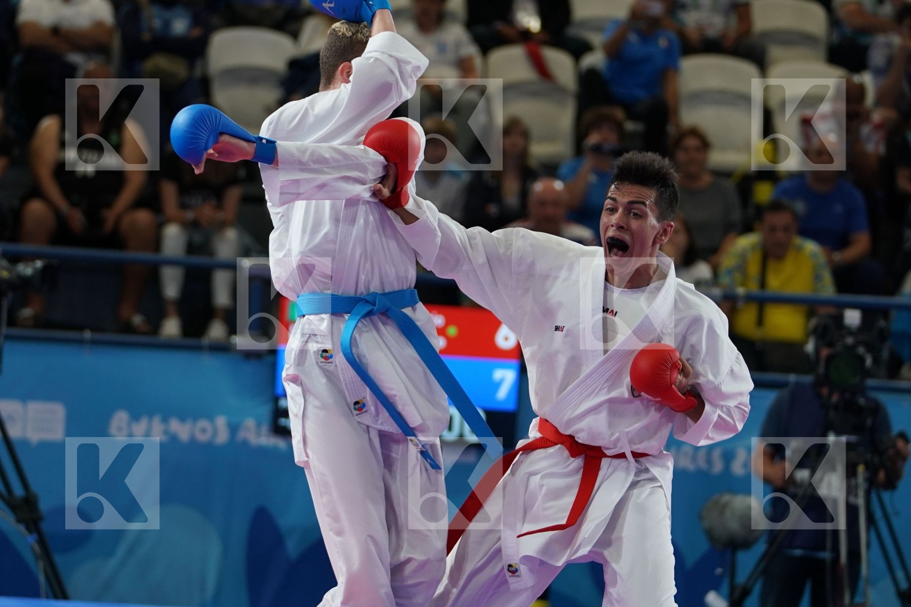ROSARIO RUGGIERO (ITALY) vs QUENTIN MAHAUDEN (BELGIUM) in Junior Kumite Male Ð 68 Kg - Qualification