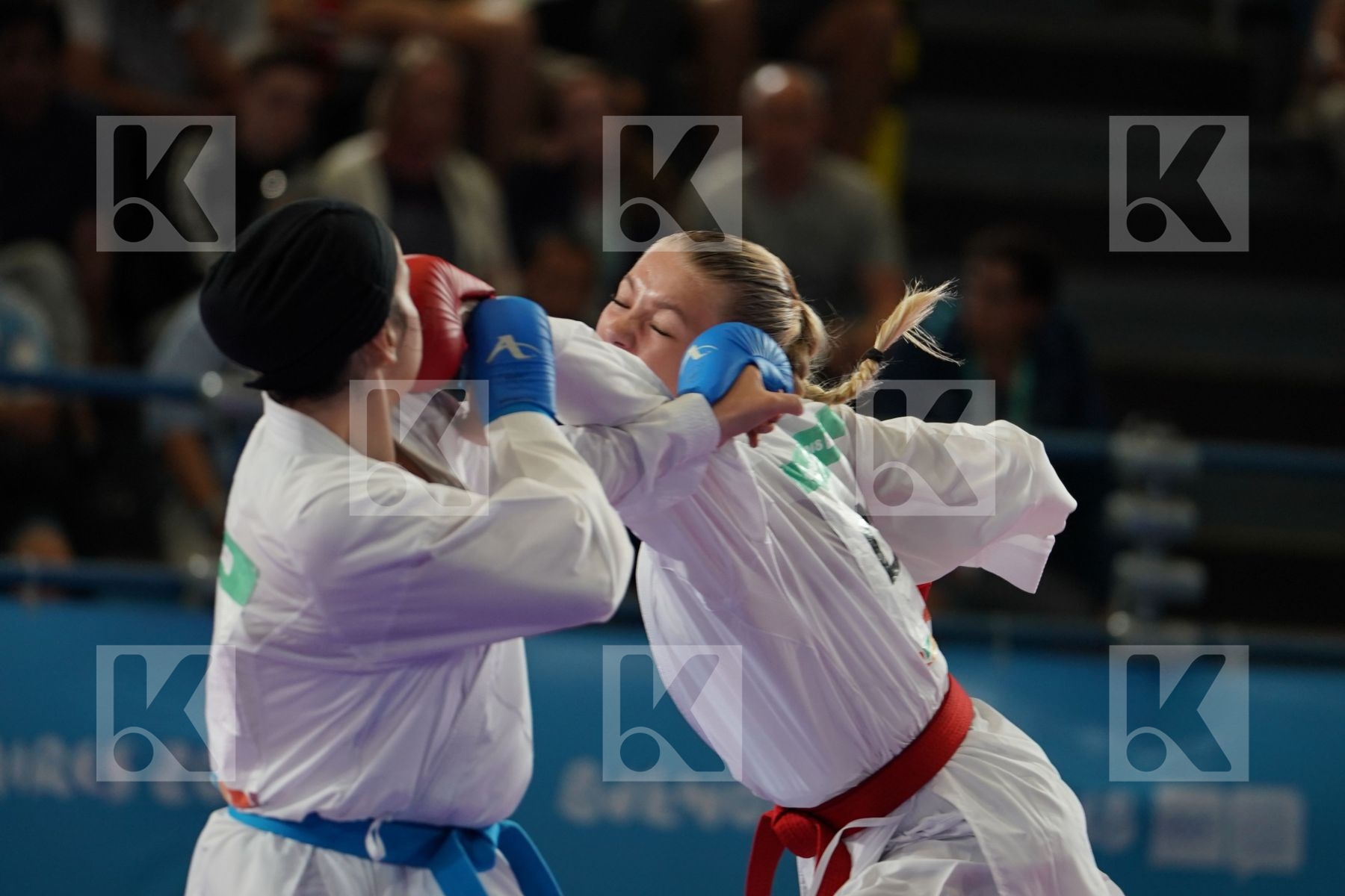 LAURA LYCK (DENMARK) vs NEGIN ALTOONI (IRAN) in Junior Kumite Female 59+ Kg - Qualification