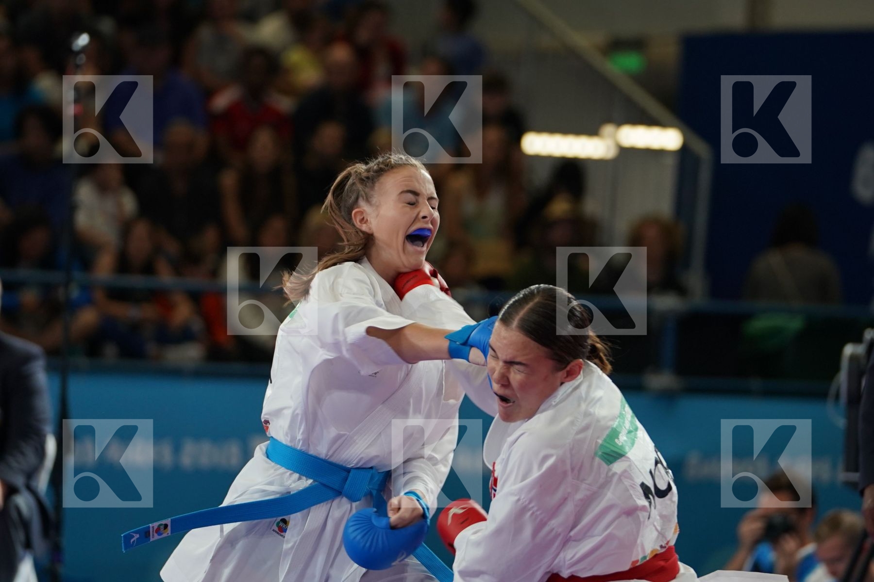 LAURA LYCK (DENMARK) vs NEGIN ALTOONI (IRAN) in Junior Kumite Female 59+ Kg - Qualification